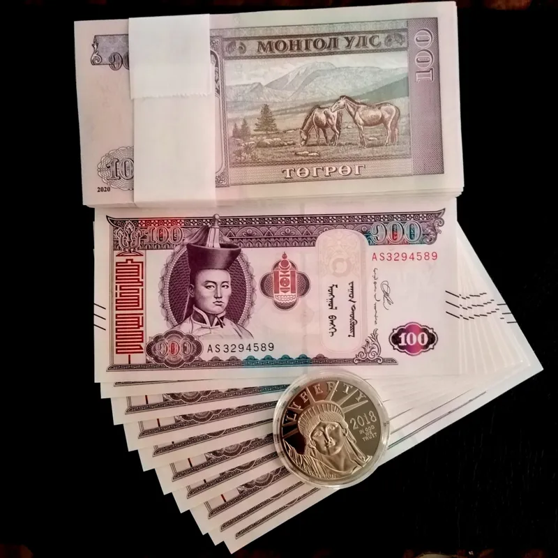 3 جفت اسکناس 100 توگروگ مغولستان