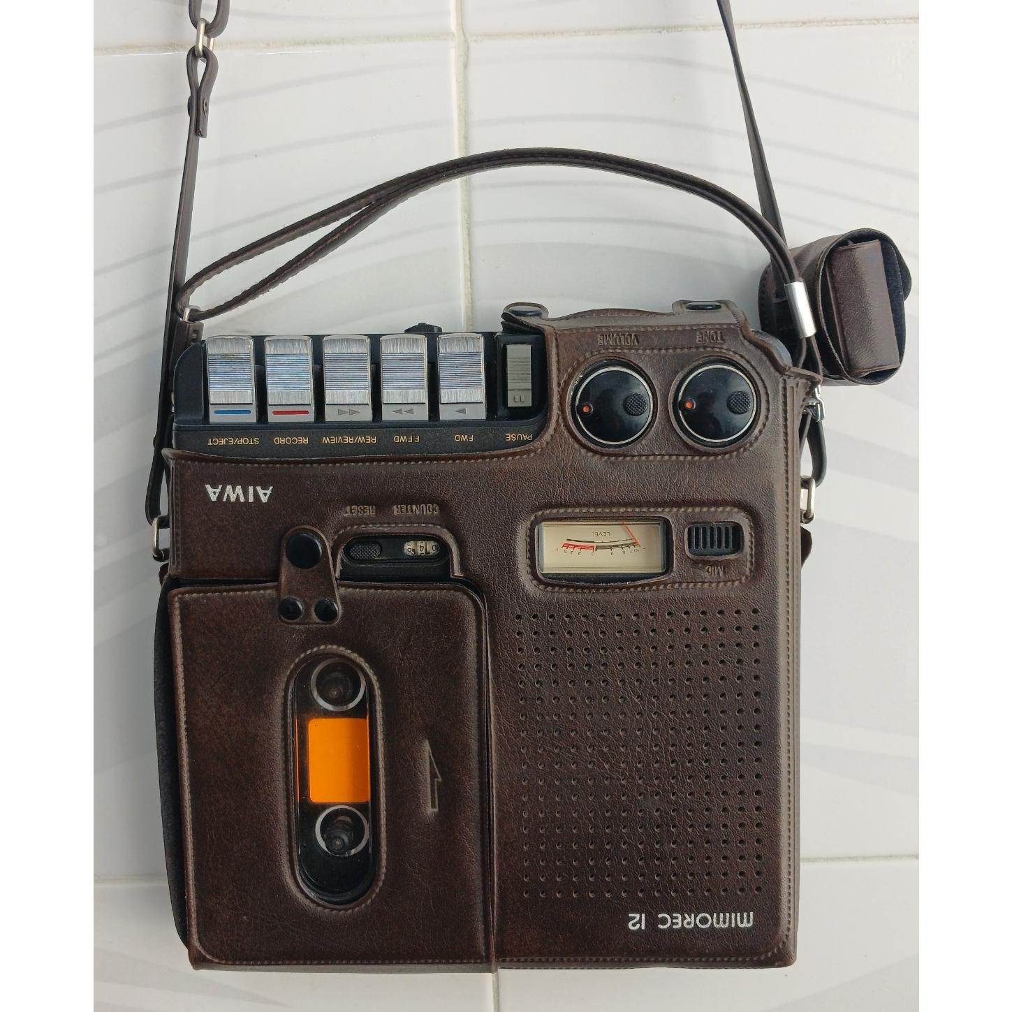 واکمن خبرنگاری آیوا