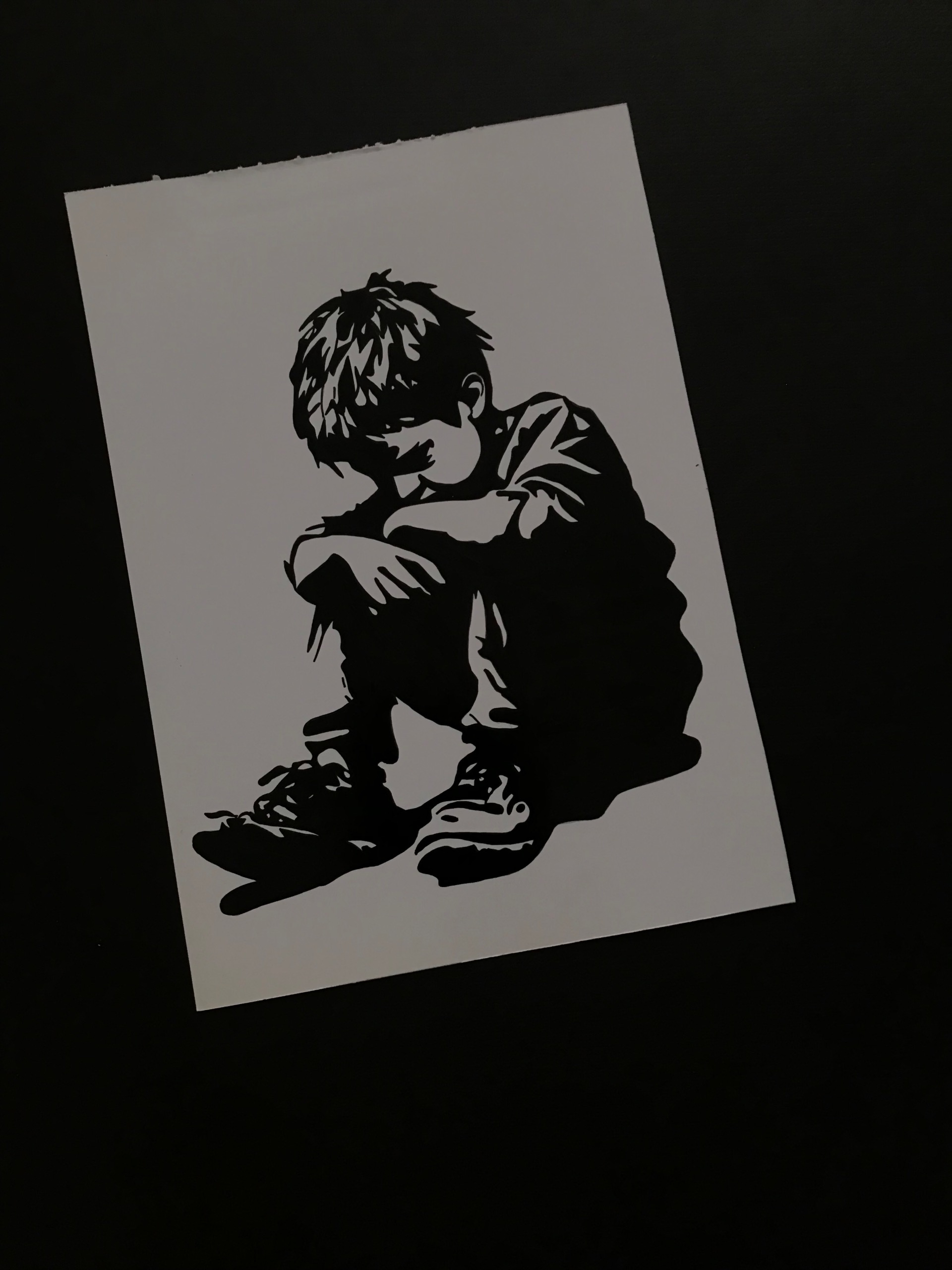 نقاشی پوستری پسرک تنها