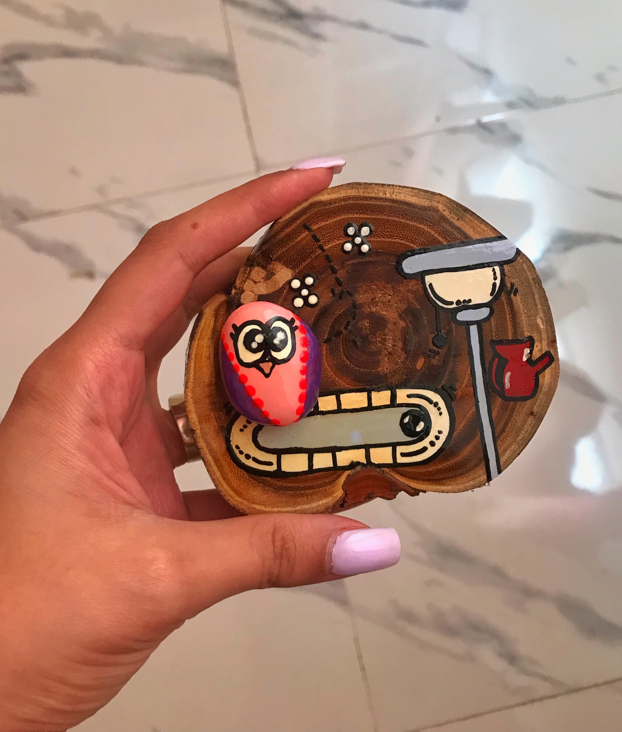 نشانگر چوبی سرویس بهداشتی