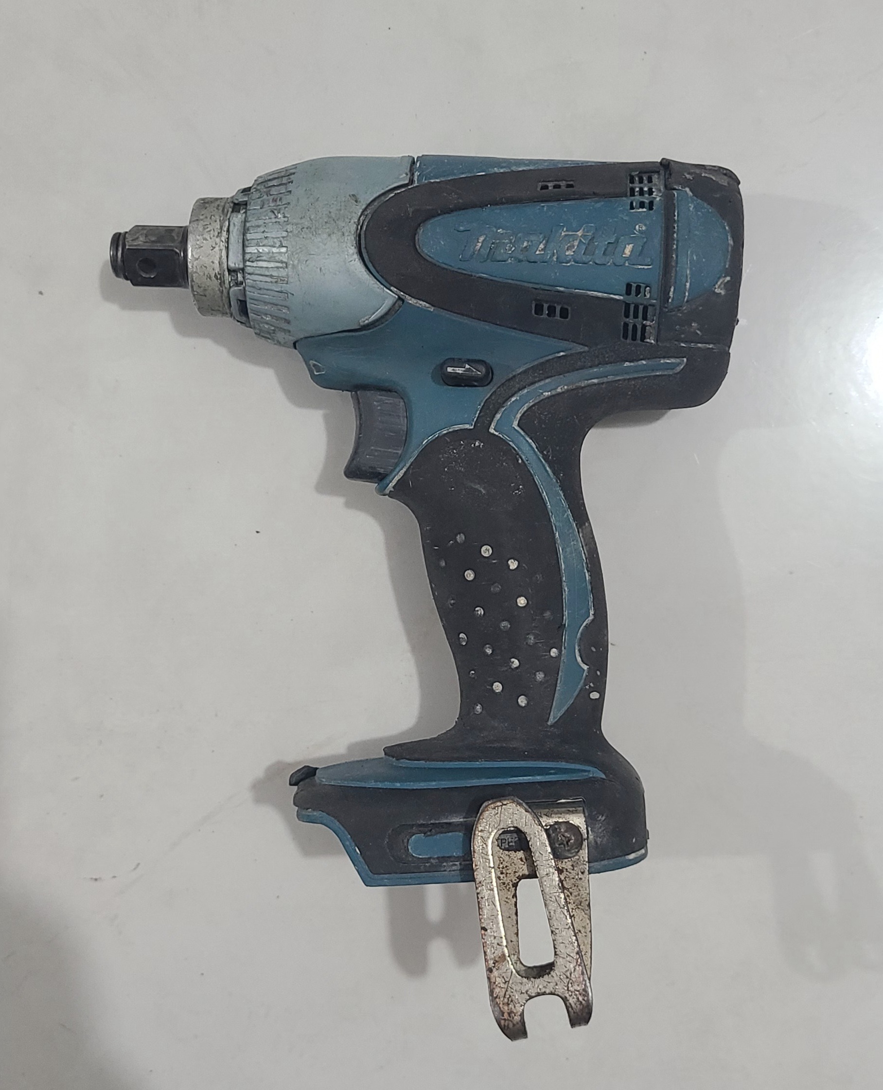 بکس شارژی ماکیتا تنه خالی