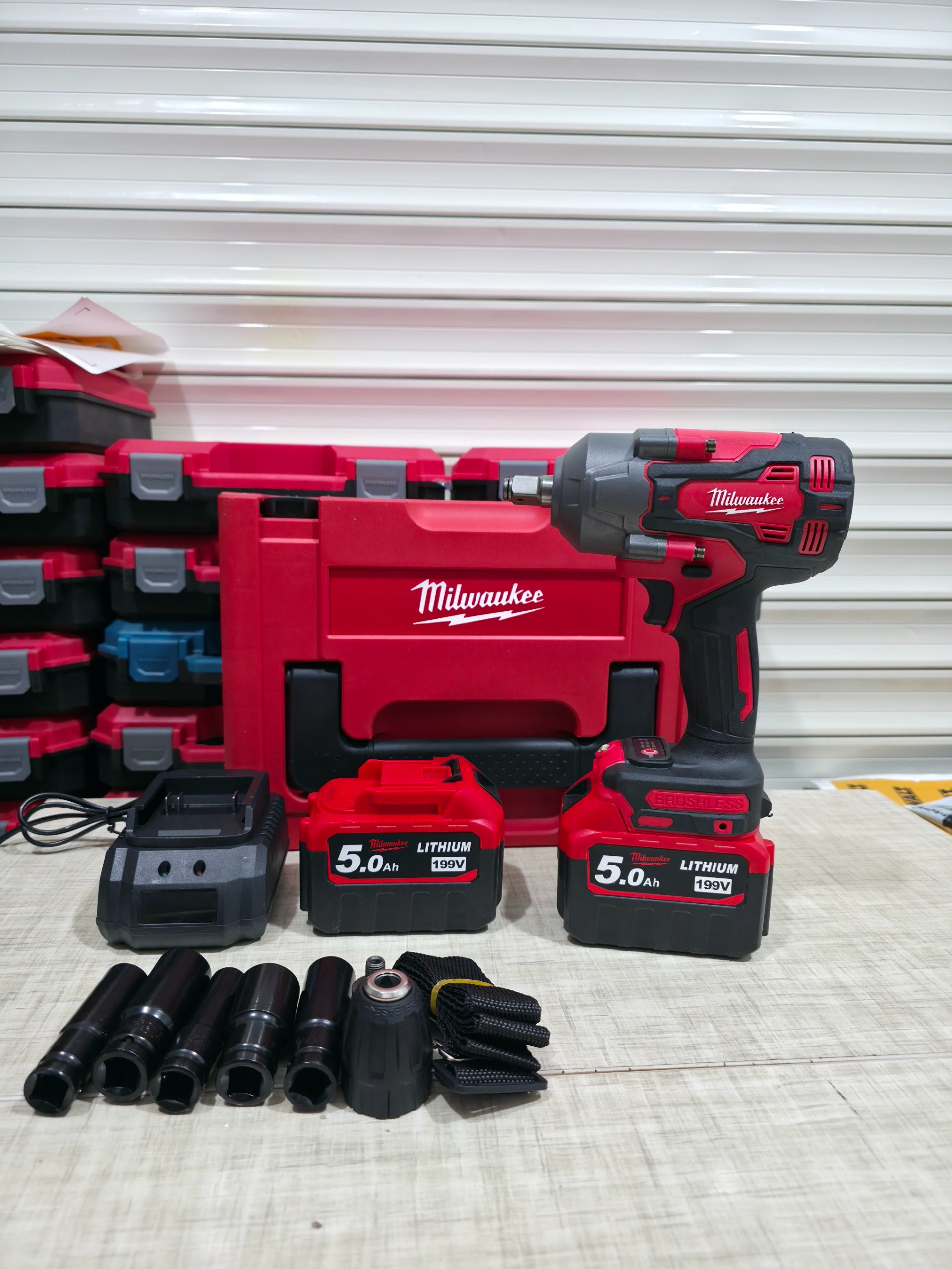 بکس شارژی میلواکی