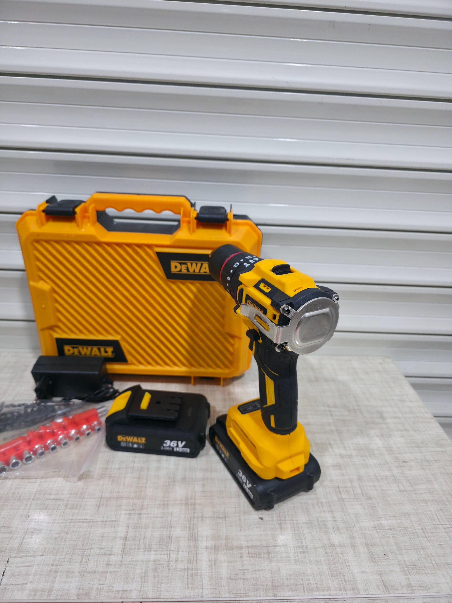 دریل شارژی دیوالت