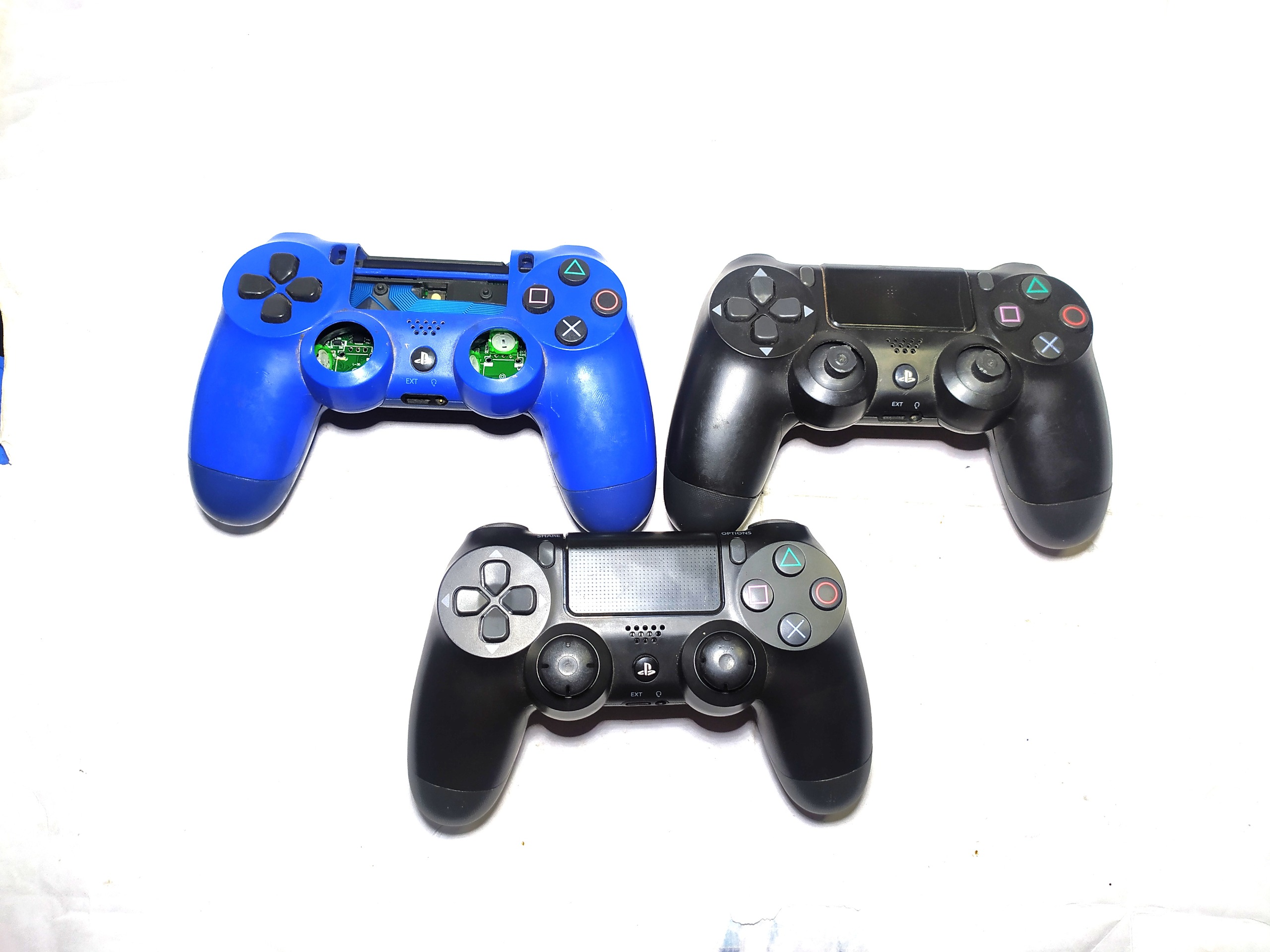 3 عدد دسته بازی ps4