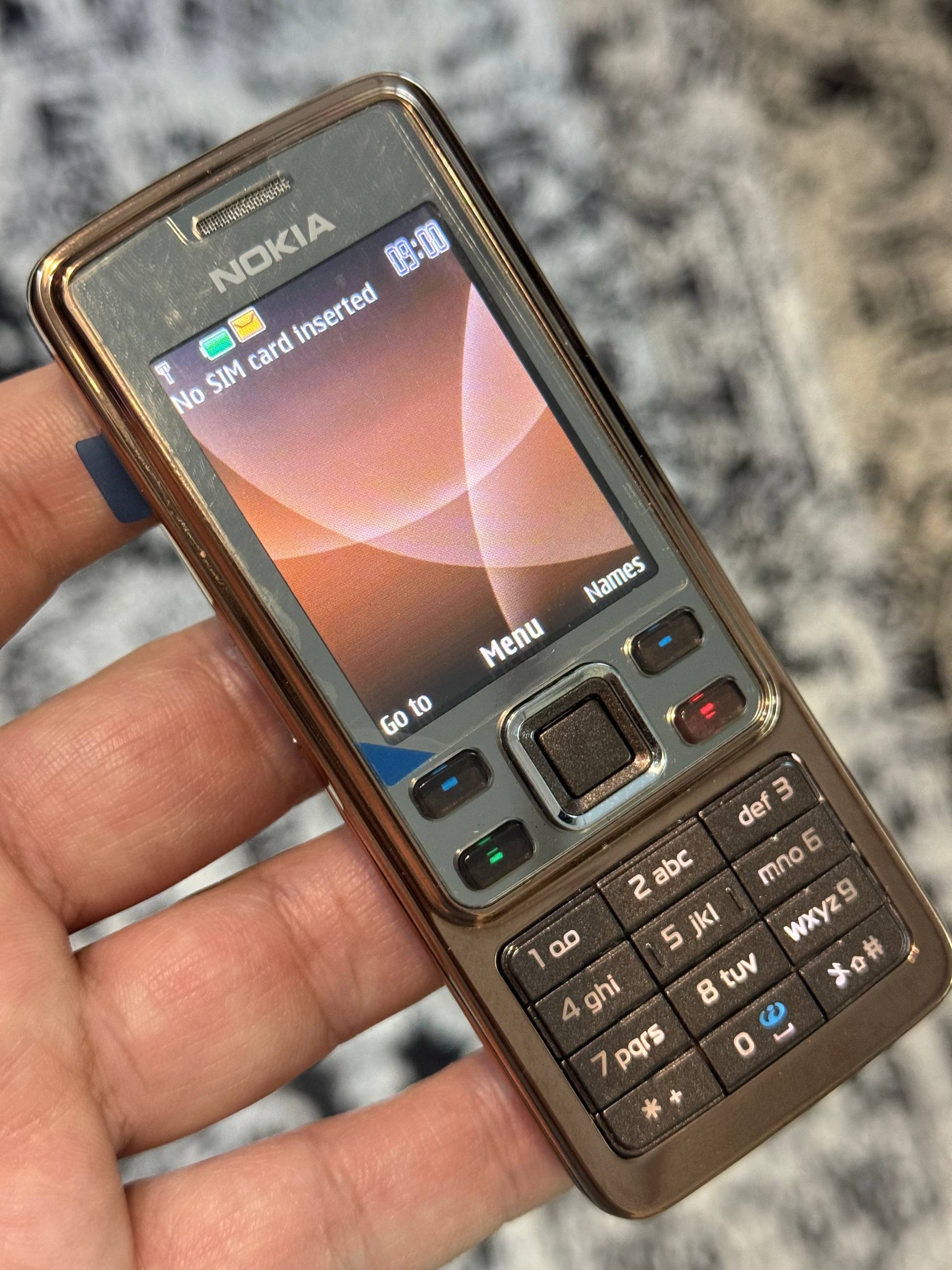 نوکیا 6300 تک رنگ خاص و کمیاب
