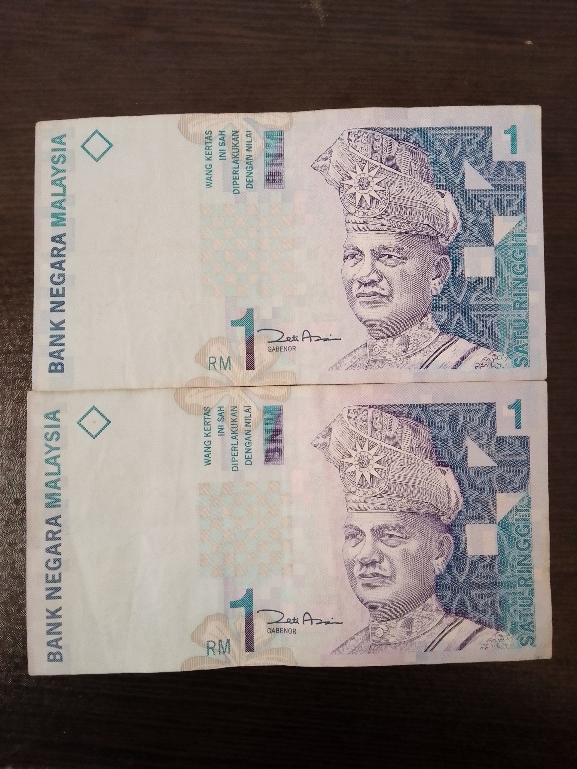 دو برگ اسکناس رایج 1 رینگیت مالزی