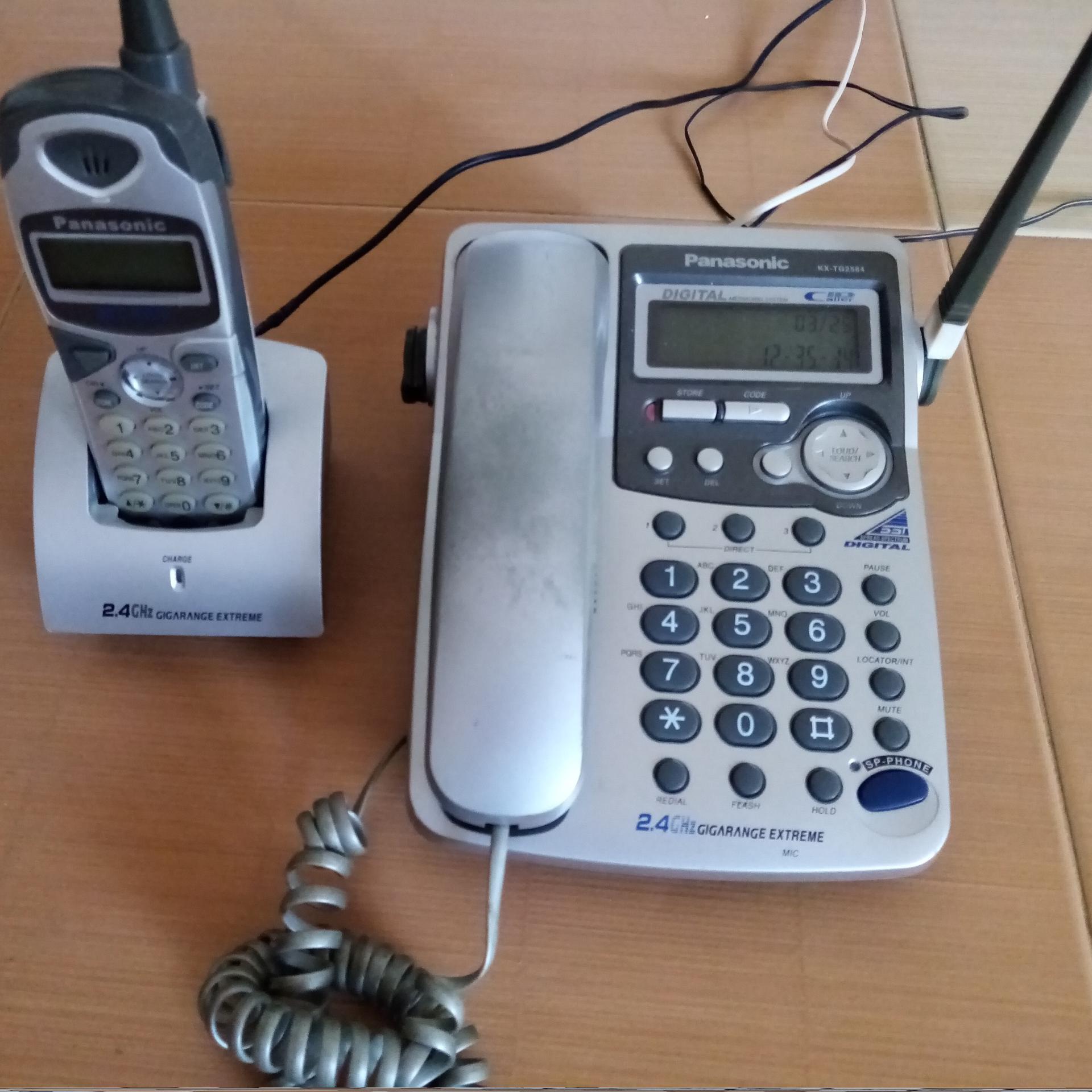 تلفن پاناسونیک مدل KX-TG2584S ثابت و بی سیم