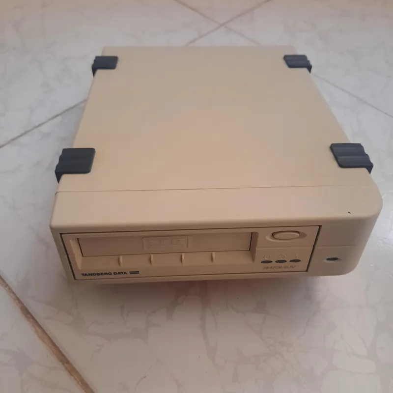 تیپ درایو اکسترنال تندبرگ Tandberg data SLR7