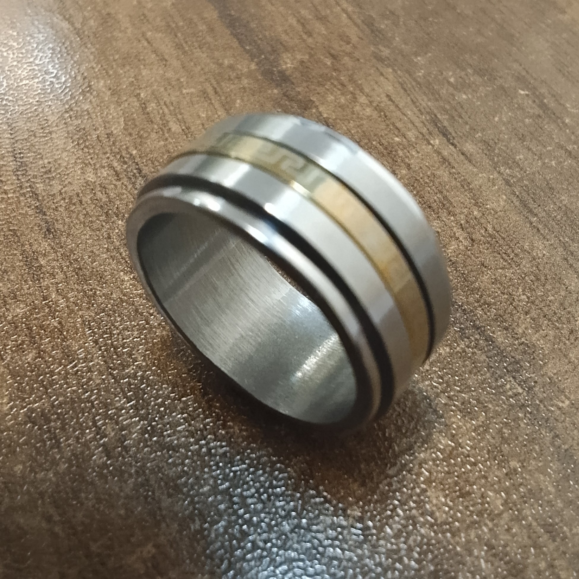 انگشتر استیل متحرک