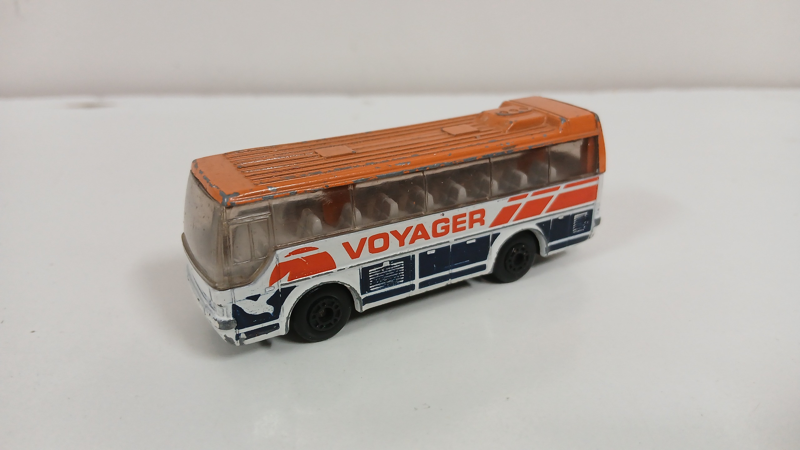 ماشین فلزی قدیمی مچباکس