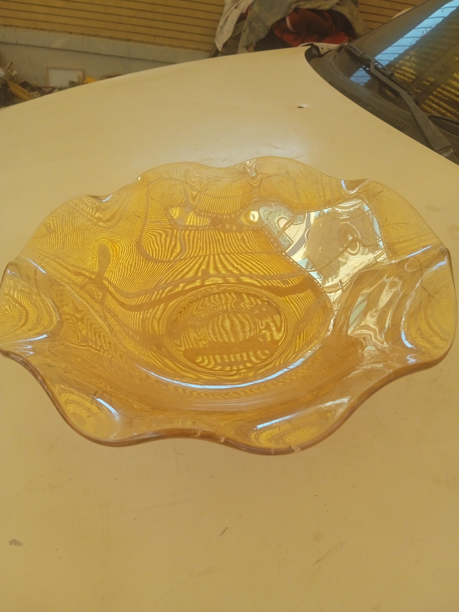 میوه خوری بزرگ زنگاری امریکایی لب چین