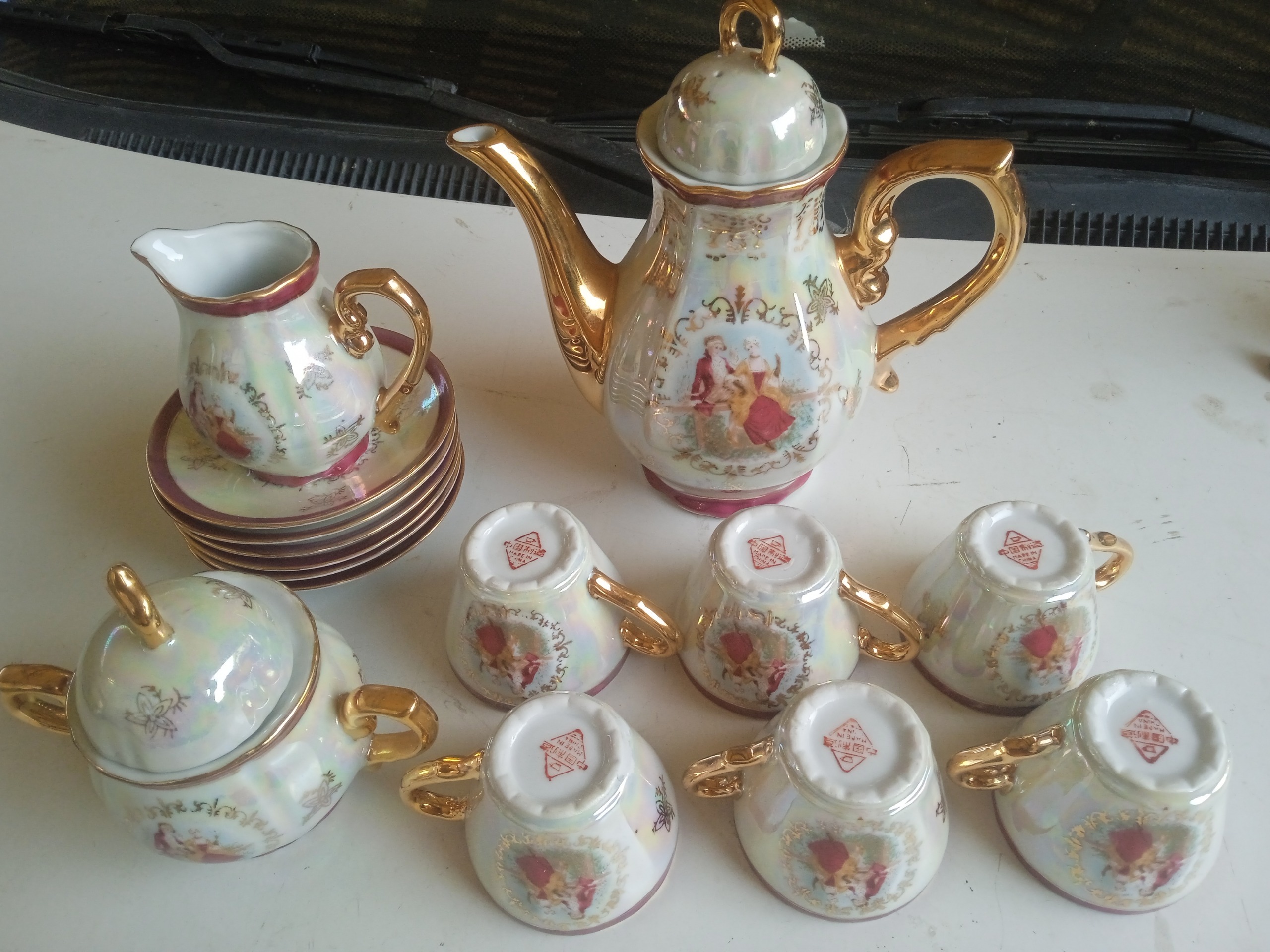 سرویس 17 پارچه قهوه خوری دانسی کاملا نو