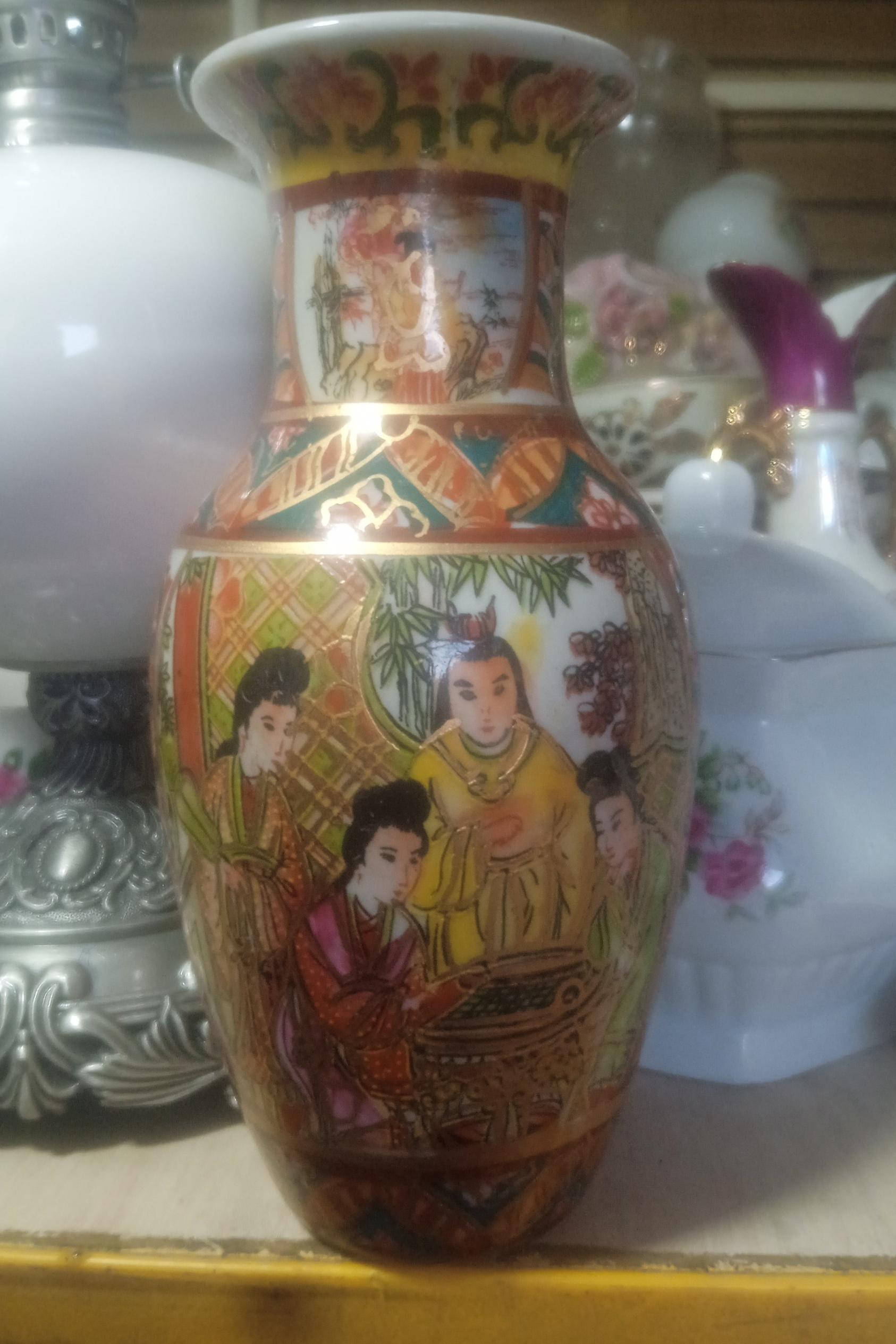 تک گلدان قدیمی 15 سانتی با طلاکاری واقعی