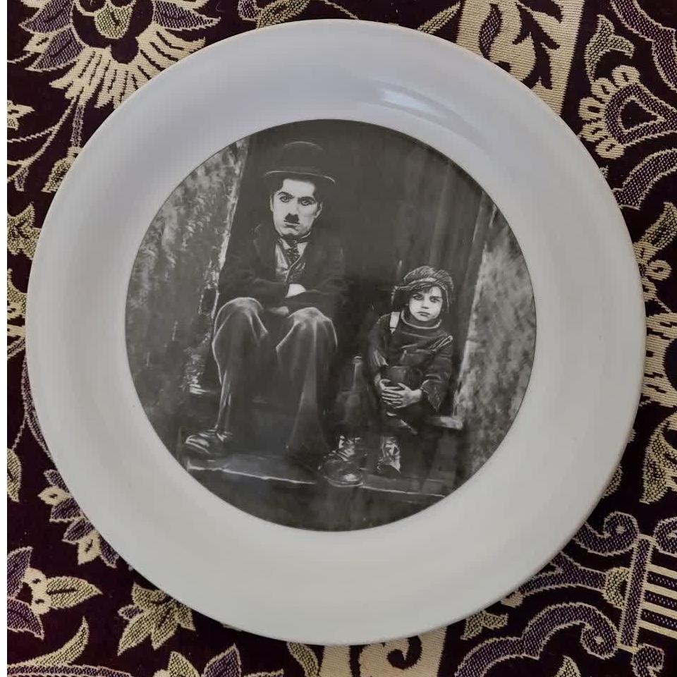 دیوارکوب اطریشی قطر 26 سانتیمتر