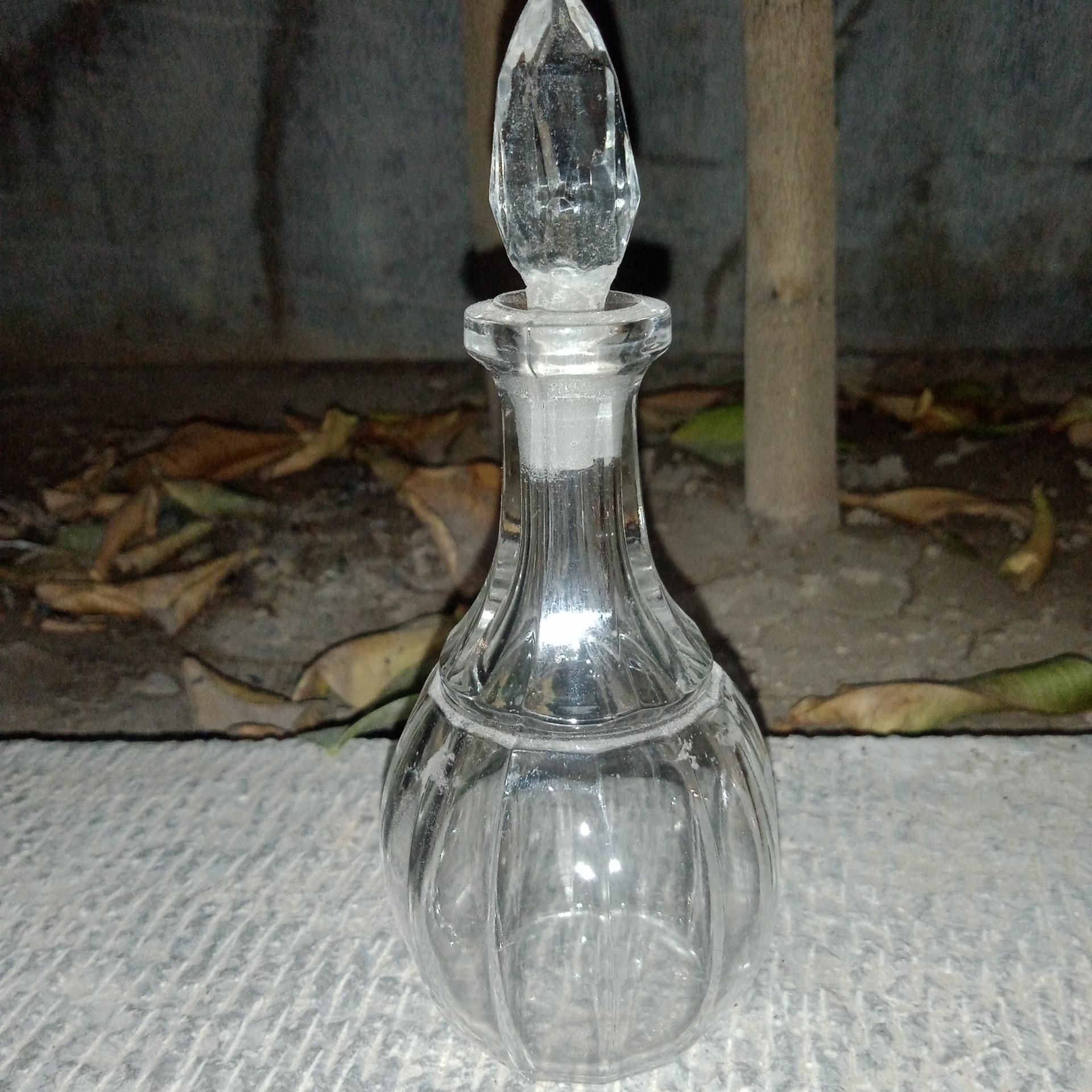 عطردان ساخت کشور چک با درج در ته ظرف