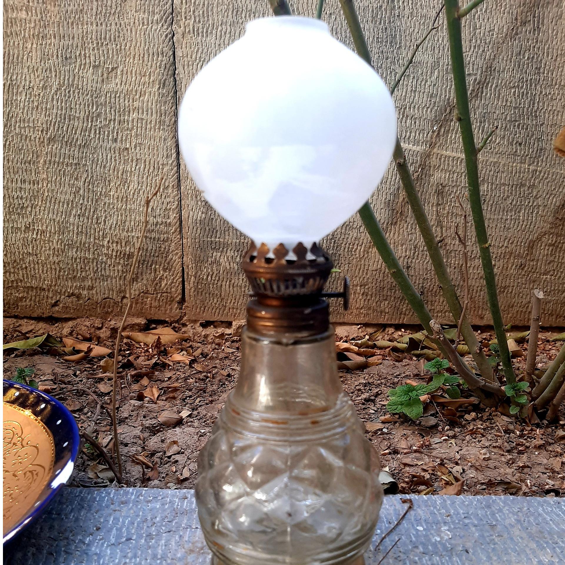 چراغ قدیمی گردسوز ساخت هنگ کنگ باحباب خاص