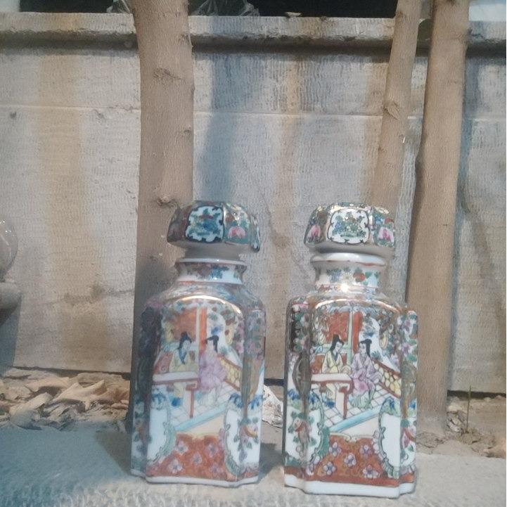 جفت چایدان گل ومرغ نقش کمیاب سکه درباری