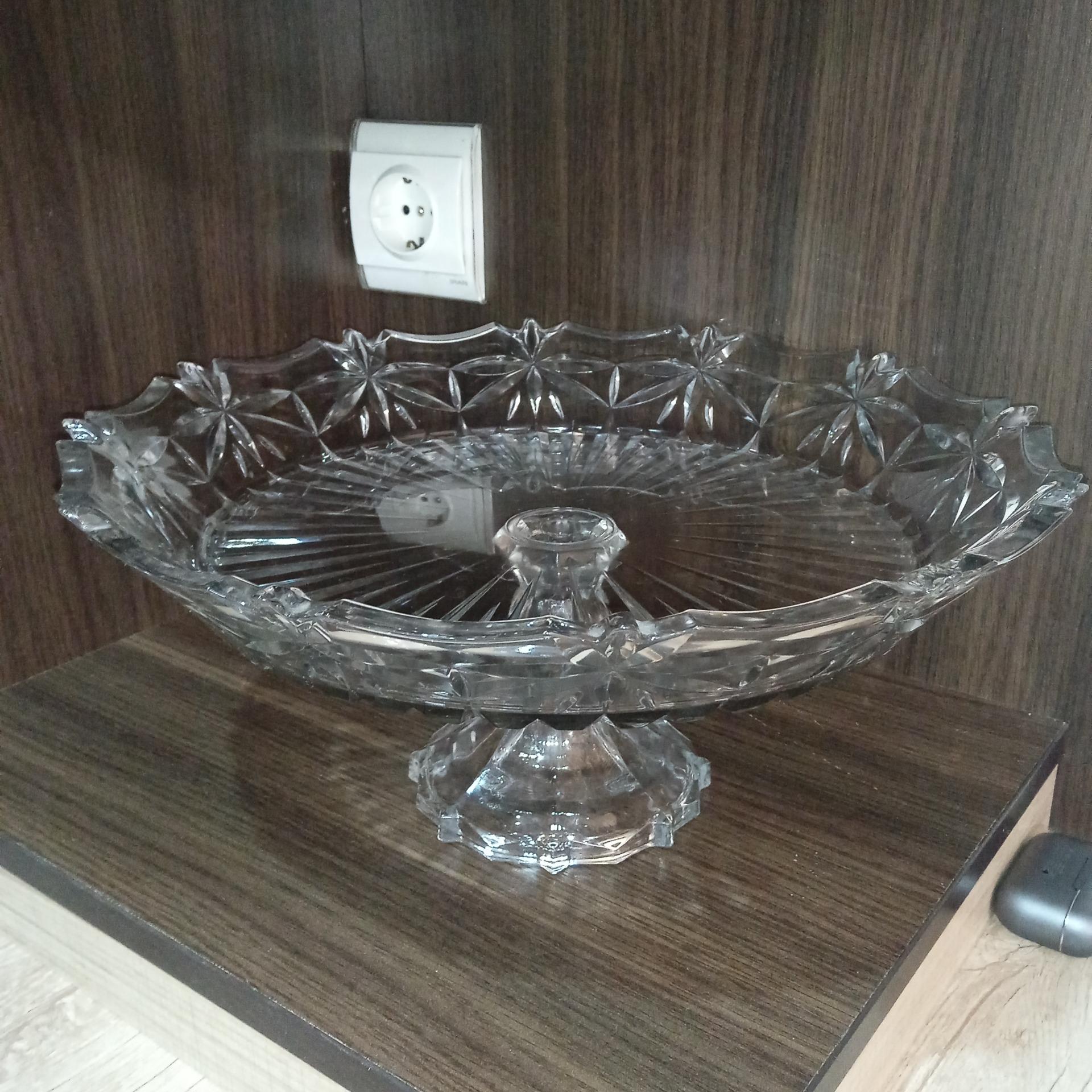 ظرف میوه خوری کریستال بزرگ پایه دار