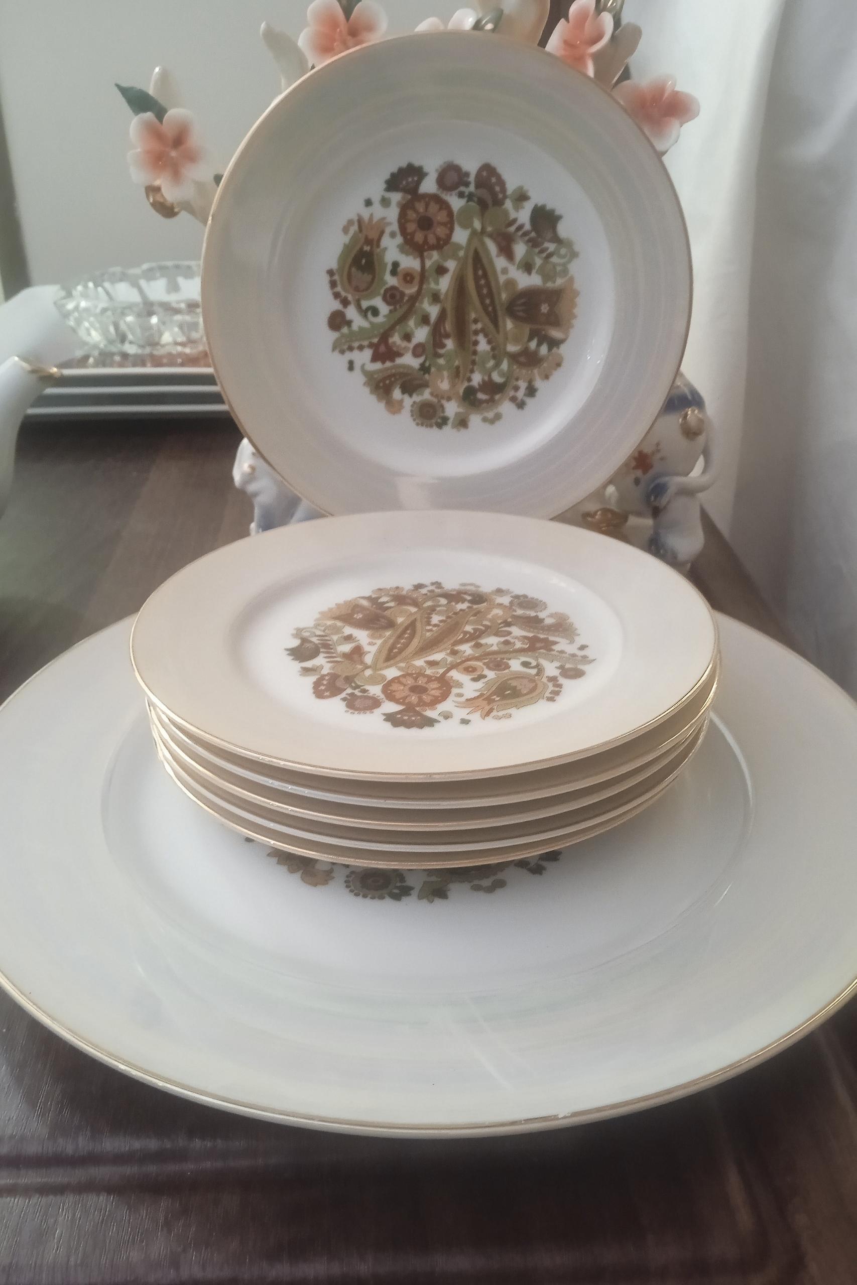 سرویس قدیمی هفت رنگ والوان ژاپن با طلاکاری واقعی