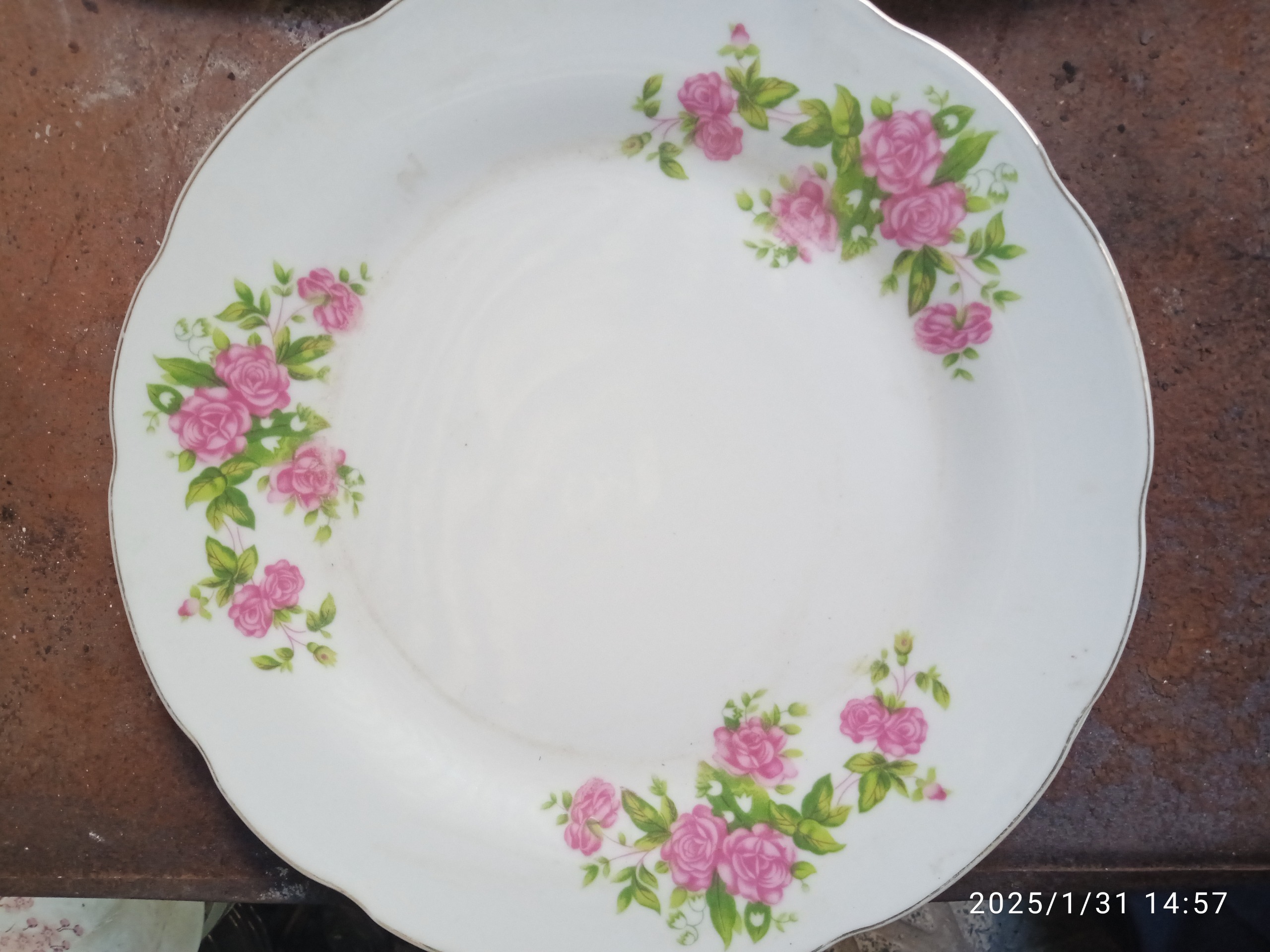 یکدست بشقاب بزرگ 23سانتیمتری گل سرخی کاملا نو