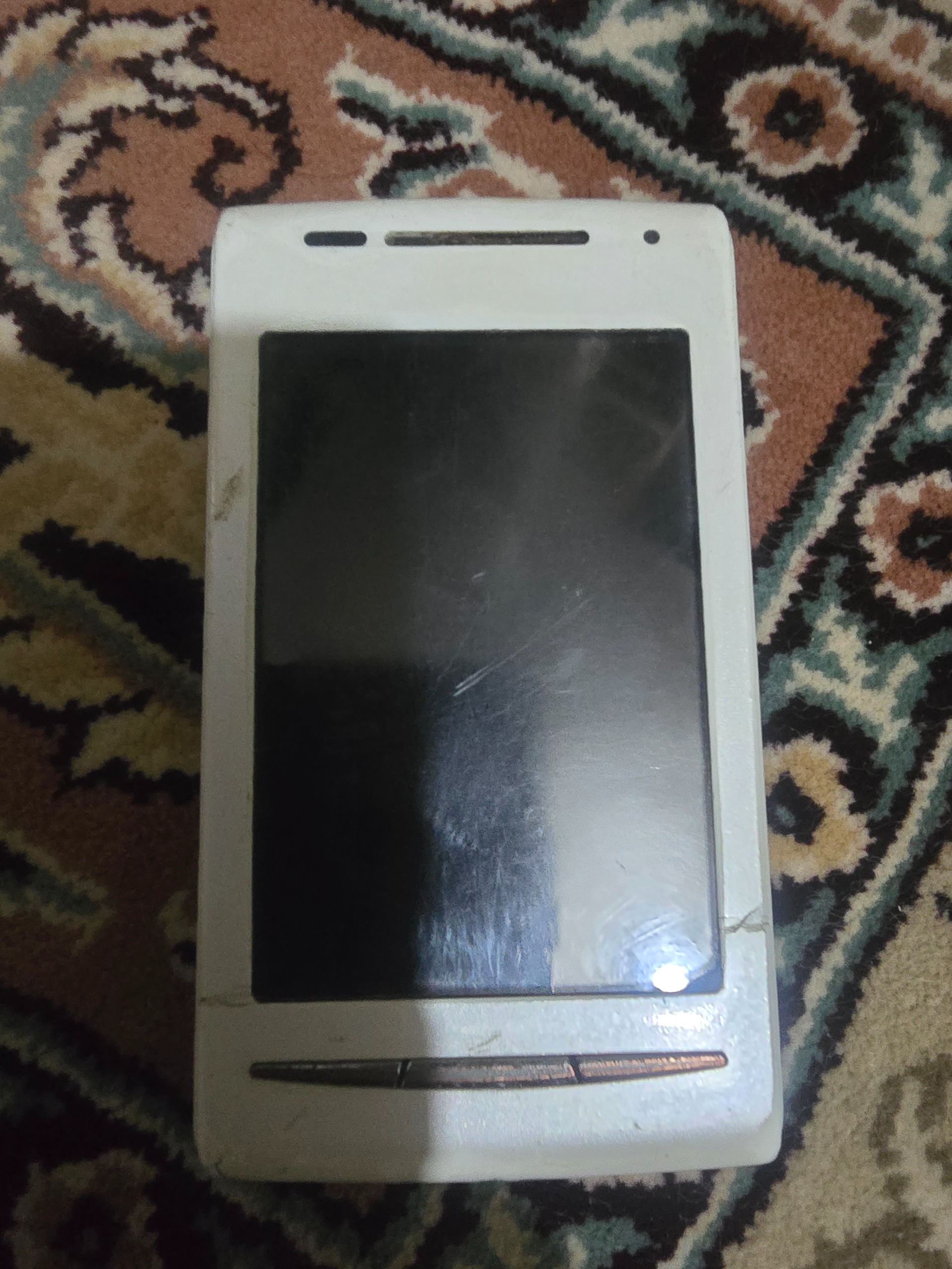 گوشی سونی اریکسون مدل x8 E15i