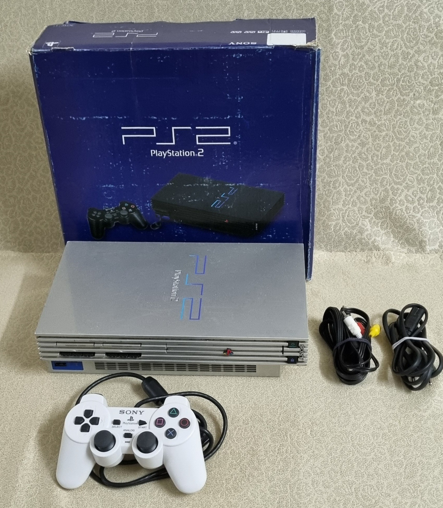 پلی استیشن 2 فت نقره ای