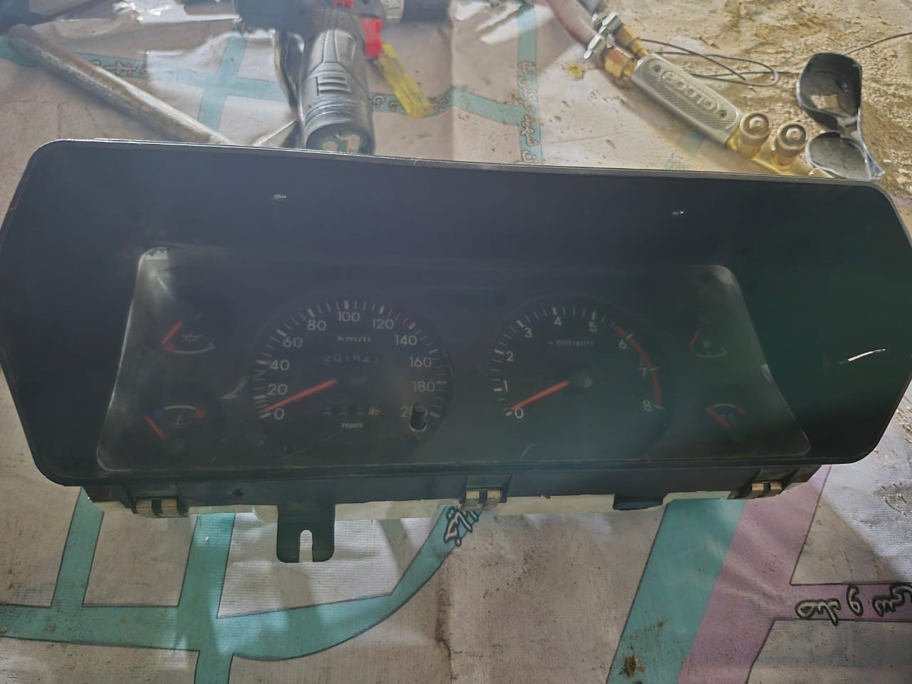 صفحه کیلومتر پیکان مدل 77به بالا پیکان استوک اصلی