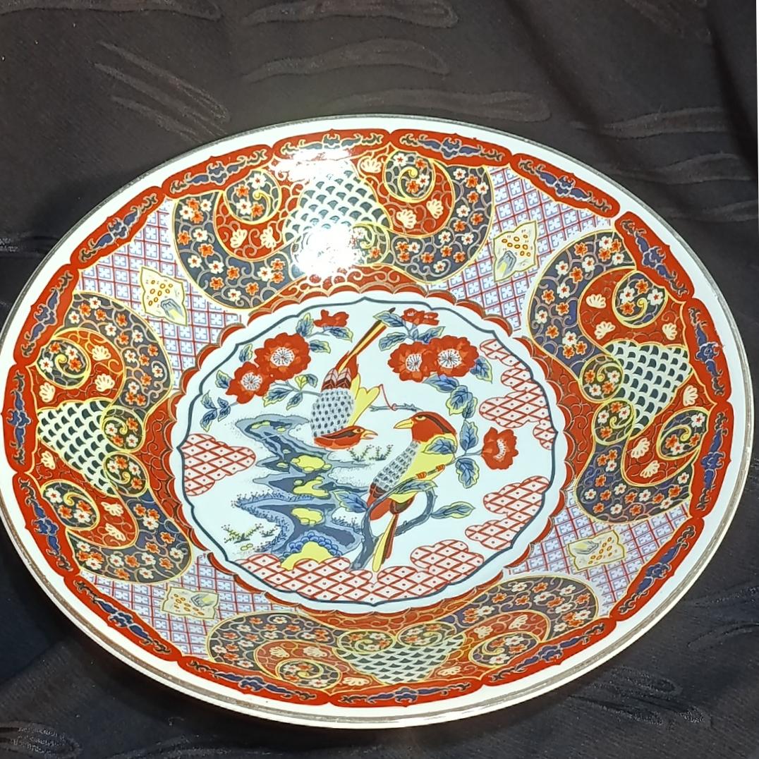 دیس بزرگ و آنتیک ژاپنی