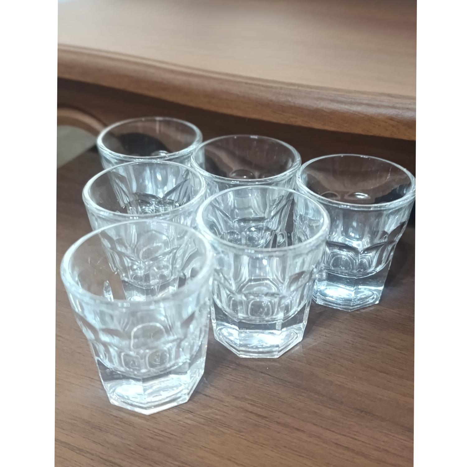 شش عدد استکان یا شات