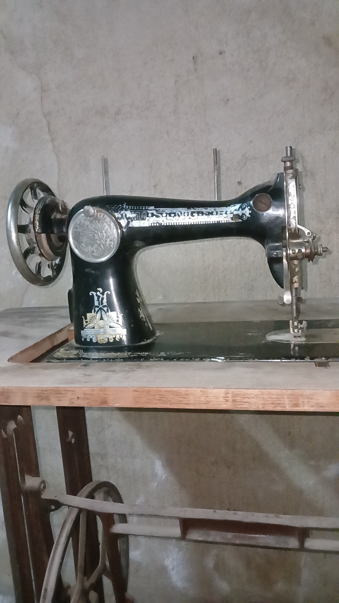 دستگاه دوزندگی و دوخت سینگر امریکایی اصل