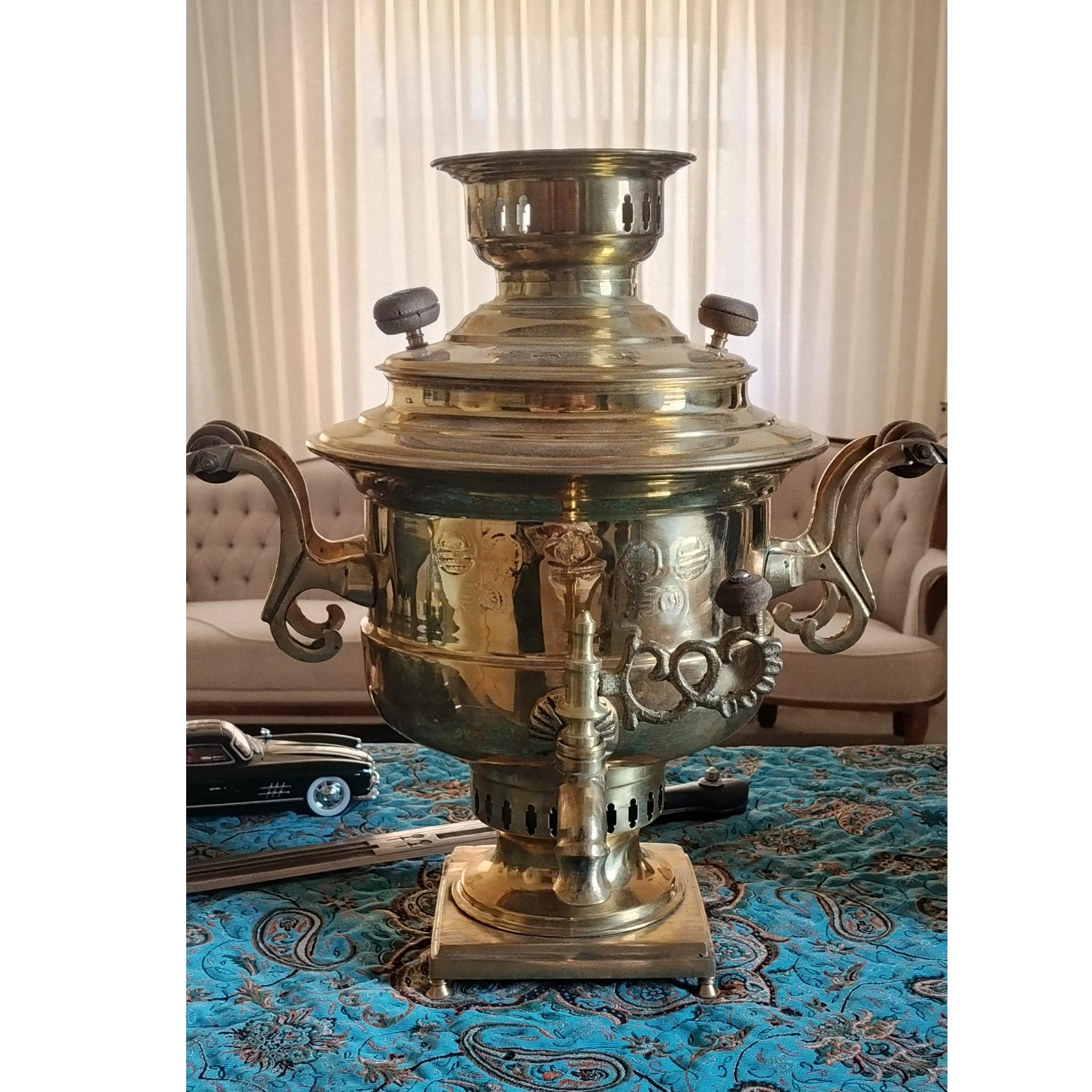 سماور ذغالی مدل کم یاب طرح روسی نو