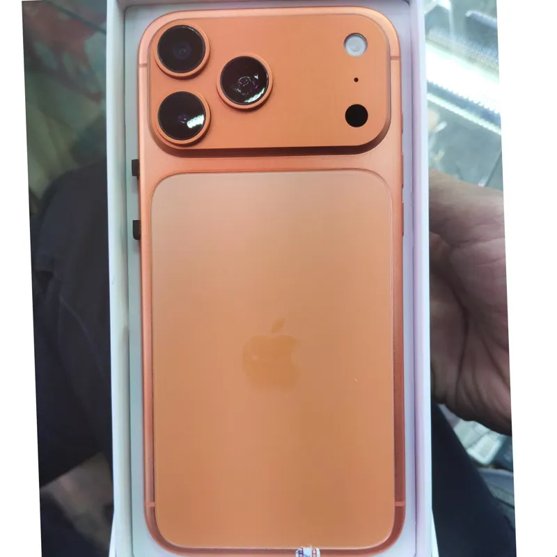 طرح آیفون 17pro max