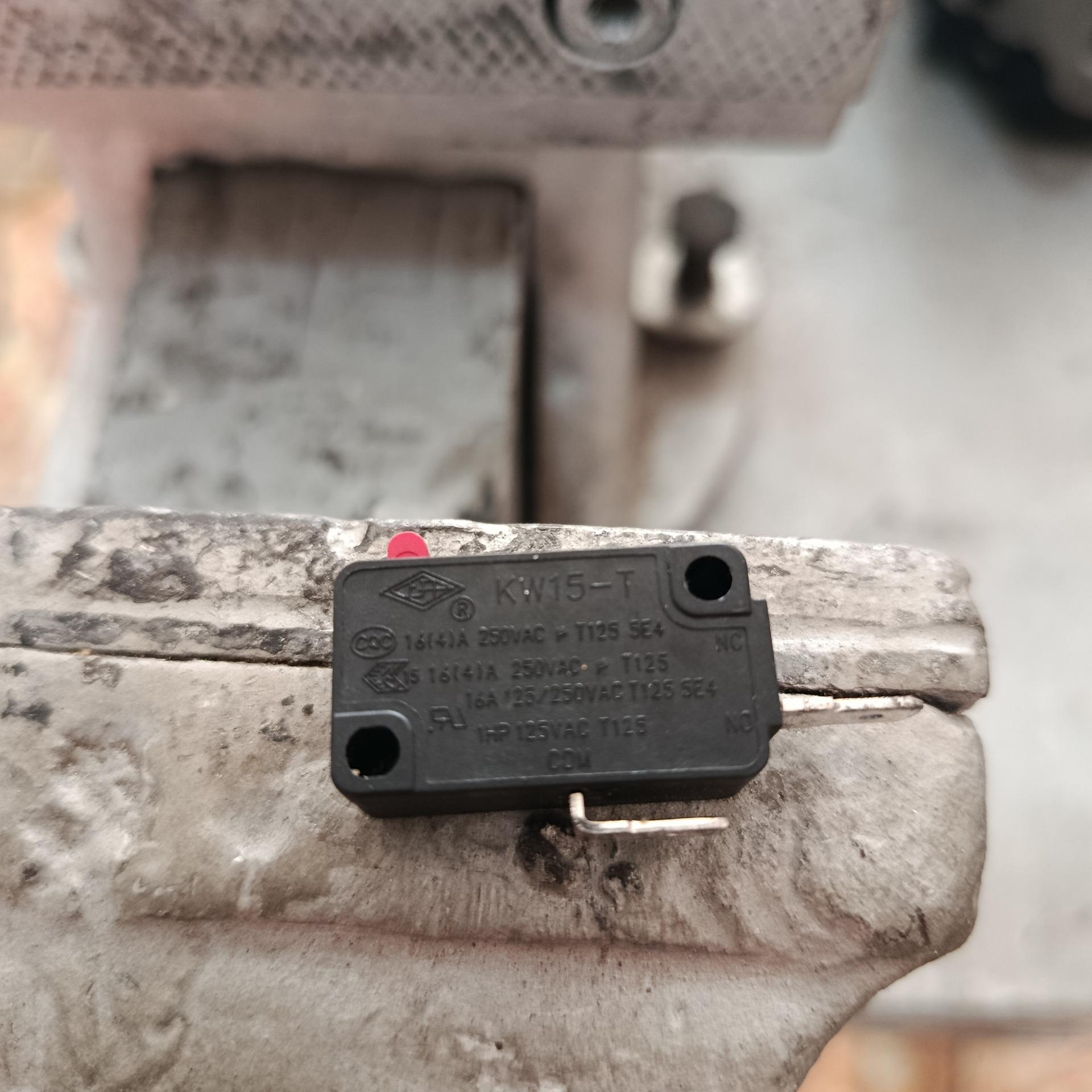 کلید .میکرو سوییچ KW15-T