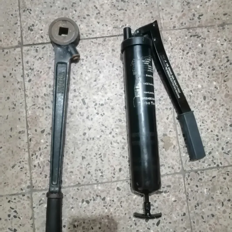 گریس پمپ سالم