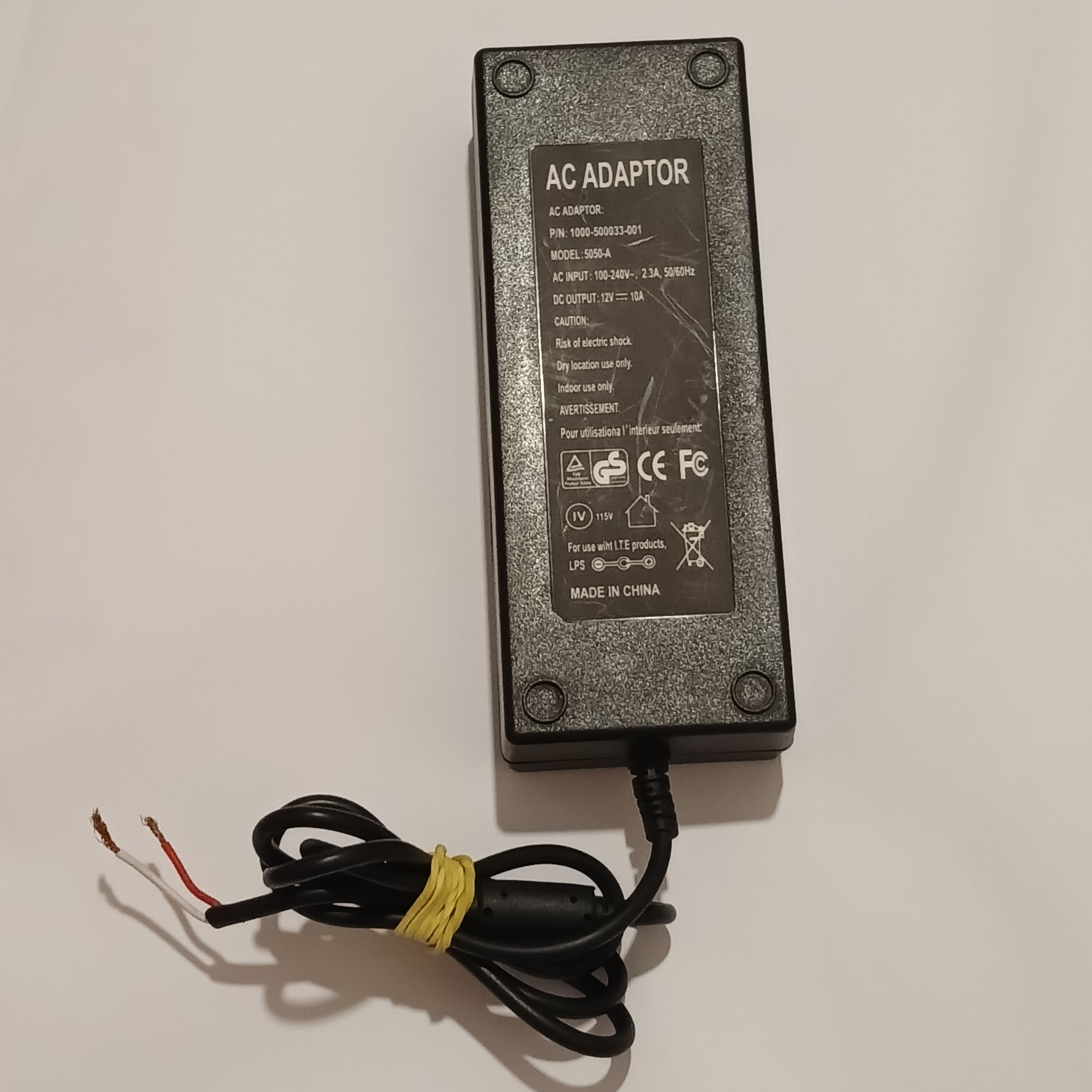 آداپتور 12 ولت 10 آمپر بدون سرفیش