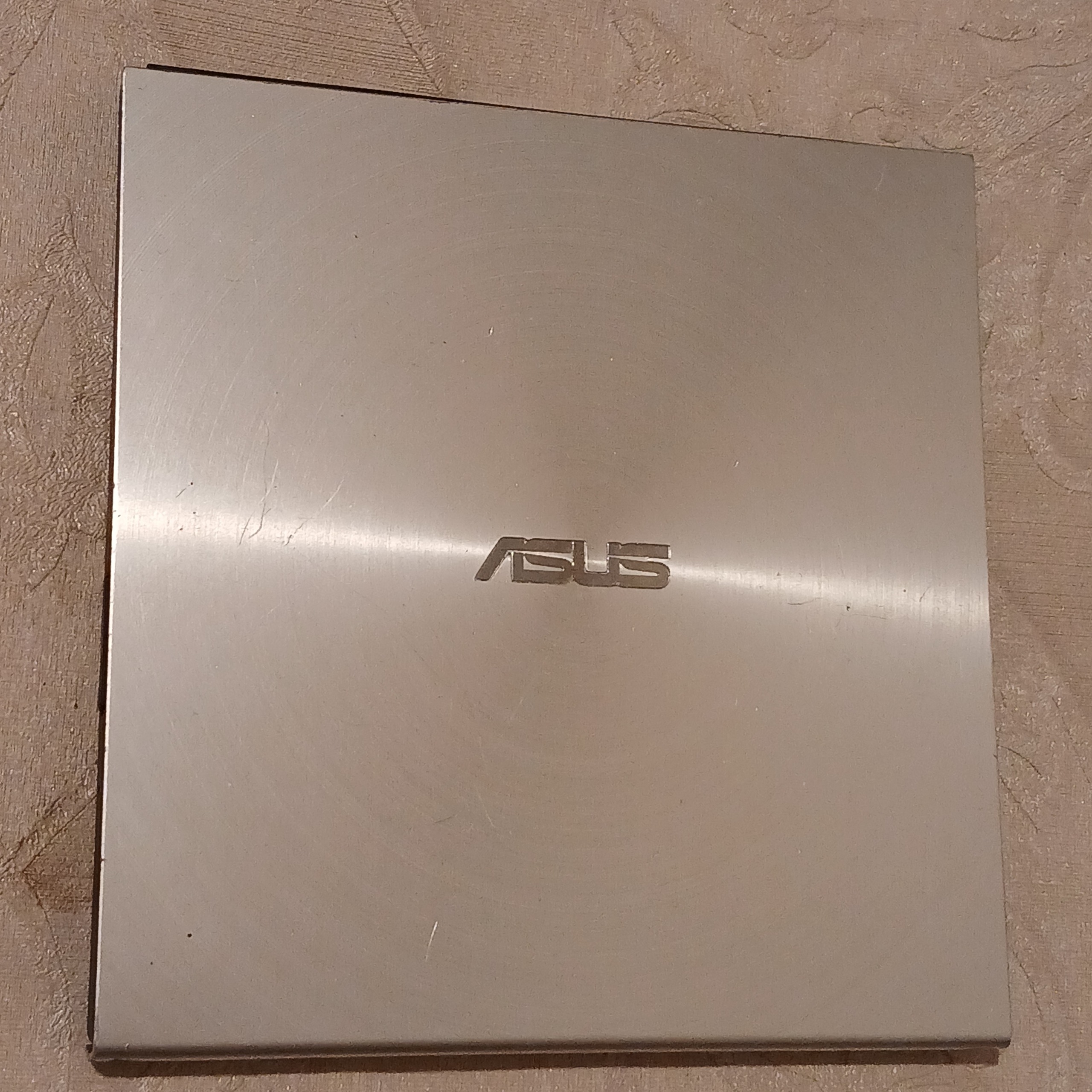 درایو اکسترنال ایسوس معیوب