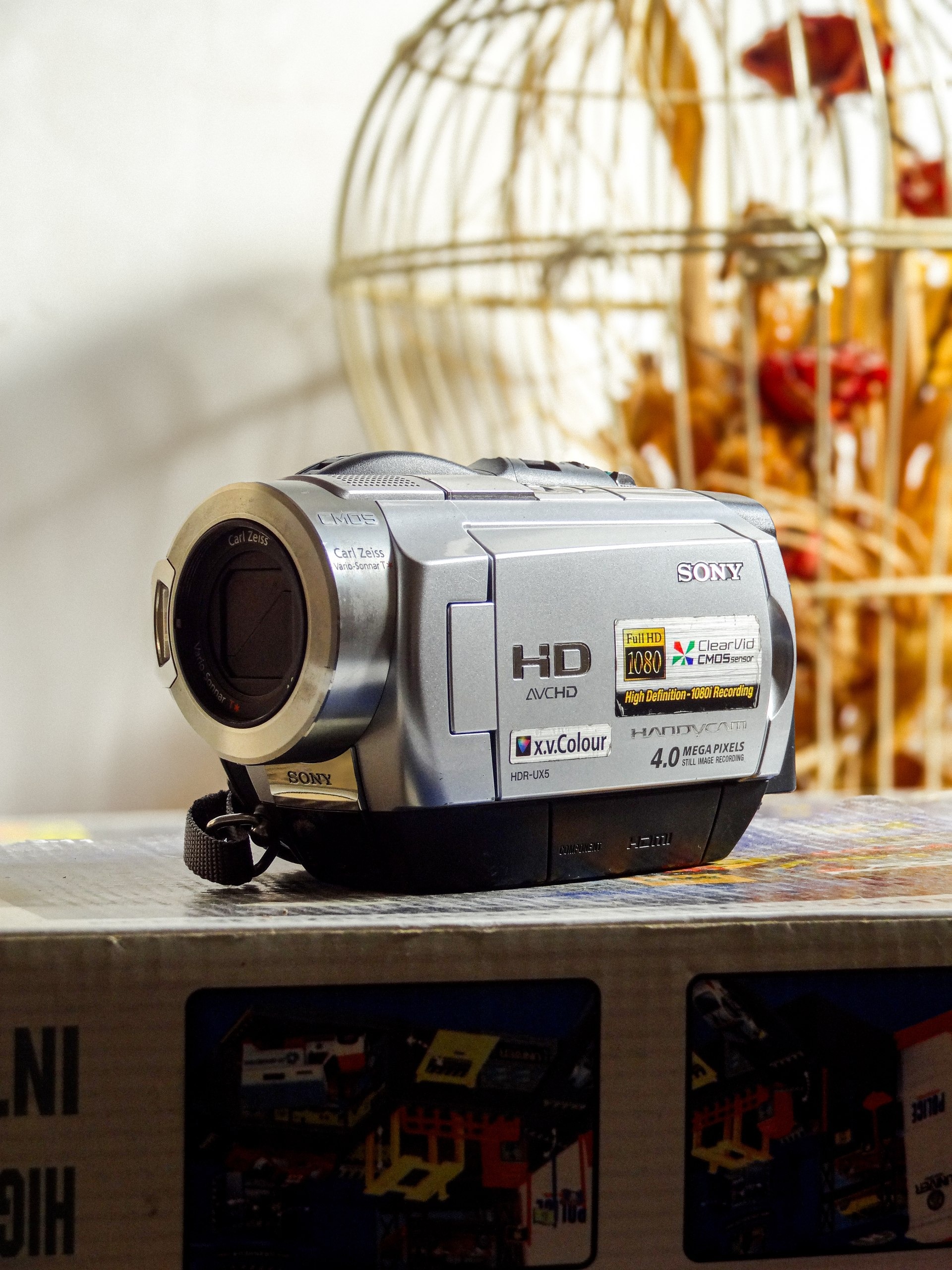 دوربین هندیکم sony HDR-UX5