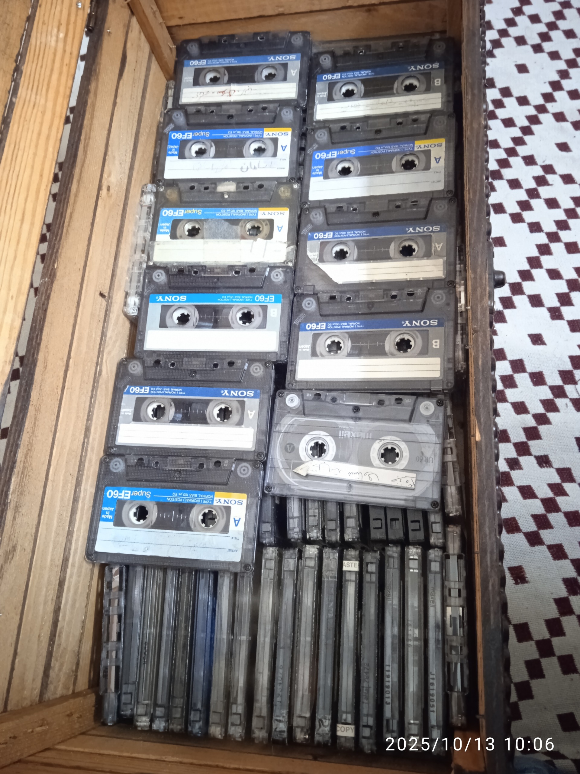 نوار کاست های صوتی