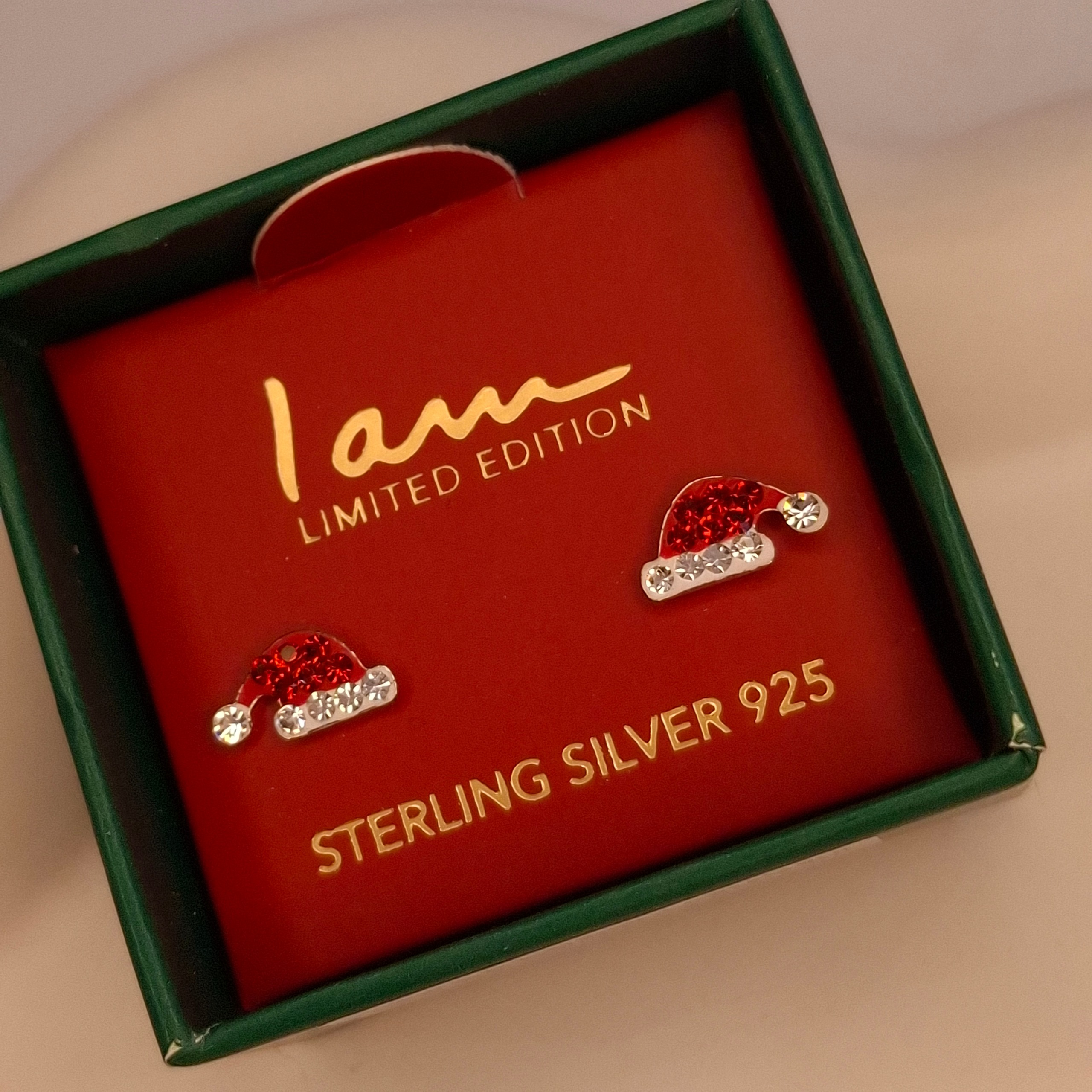 گوشواره نقره کریسمس مدل کلاه برند ای ام