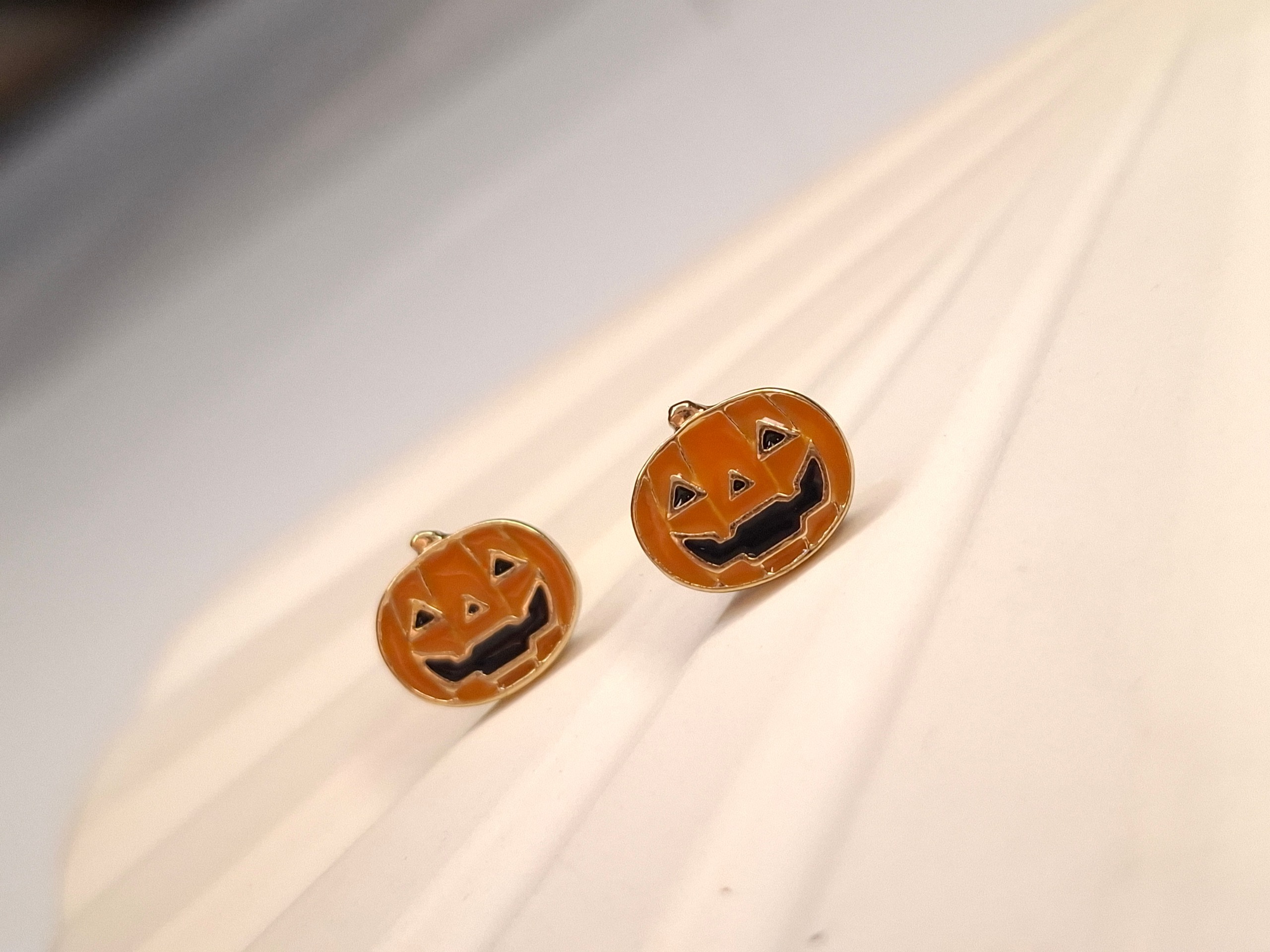 گوشواره هالووینی طرح کدو برند ای ام آمریکایی