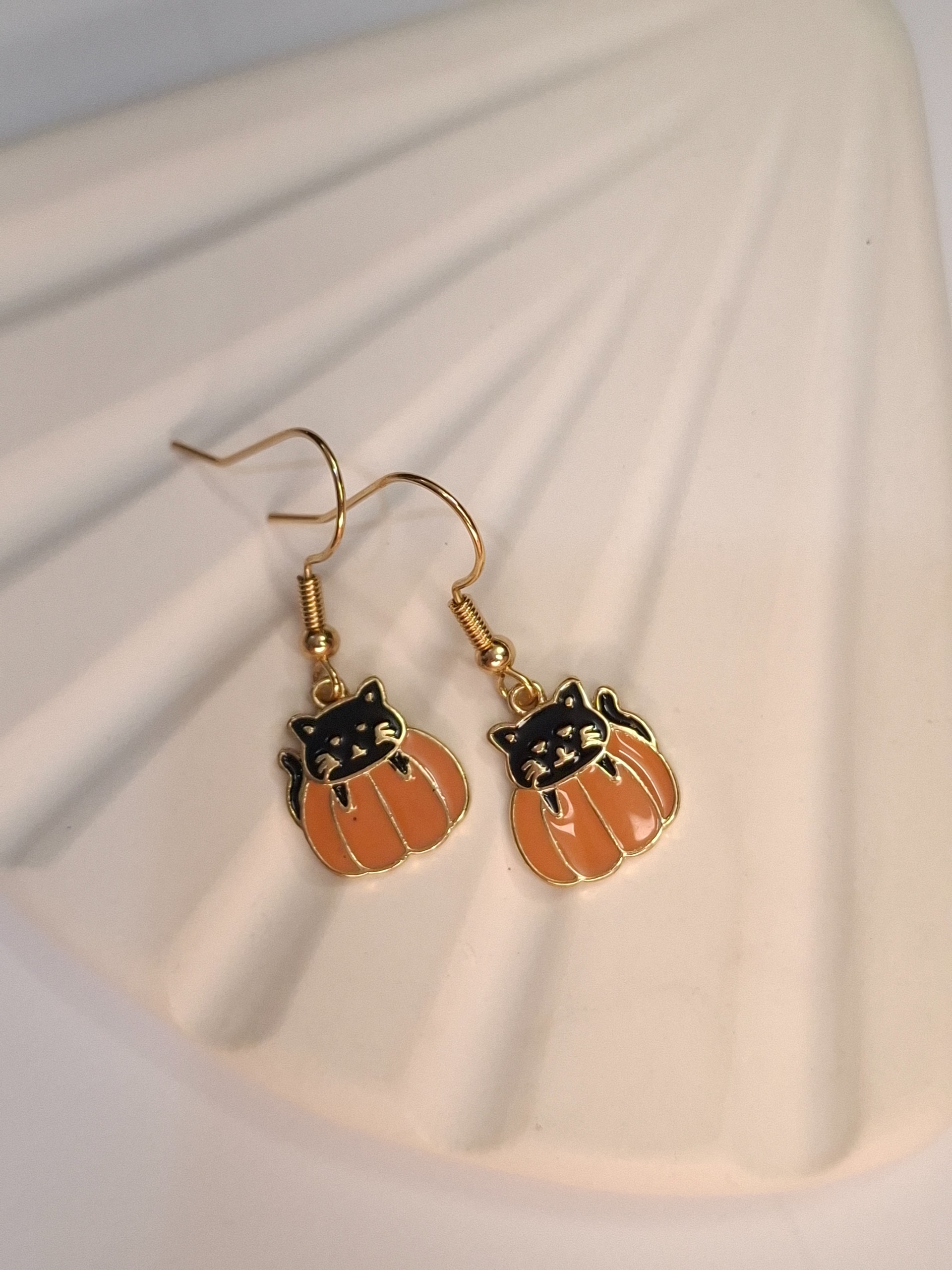 گوشواره هالووینی طرح کدو برند ای ام آمریکایی