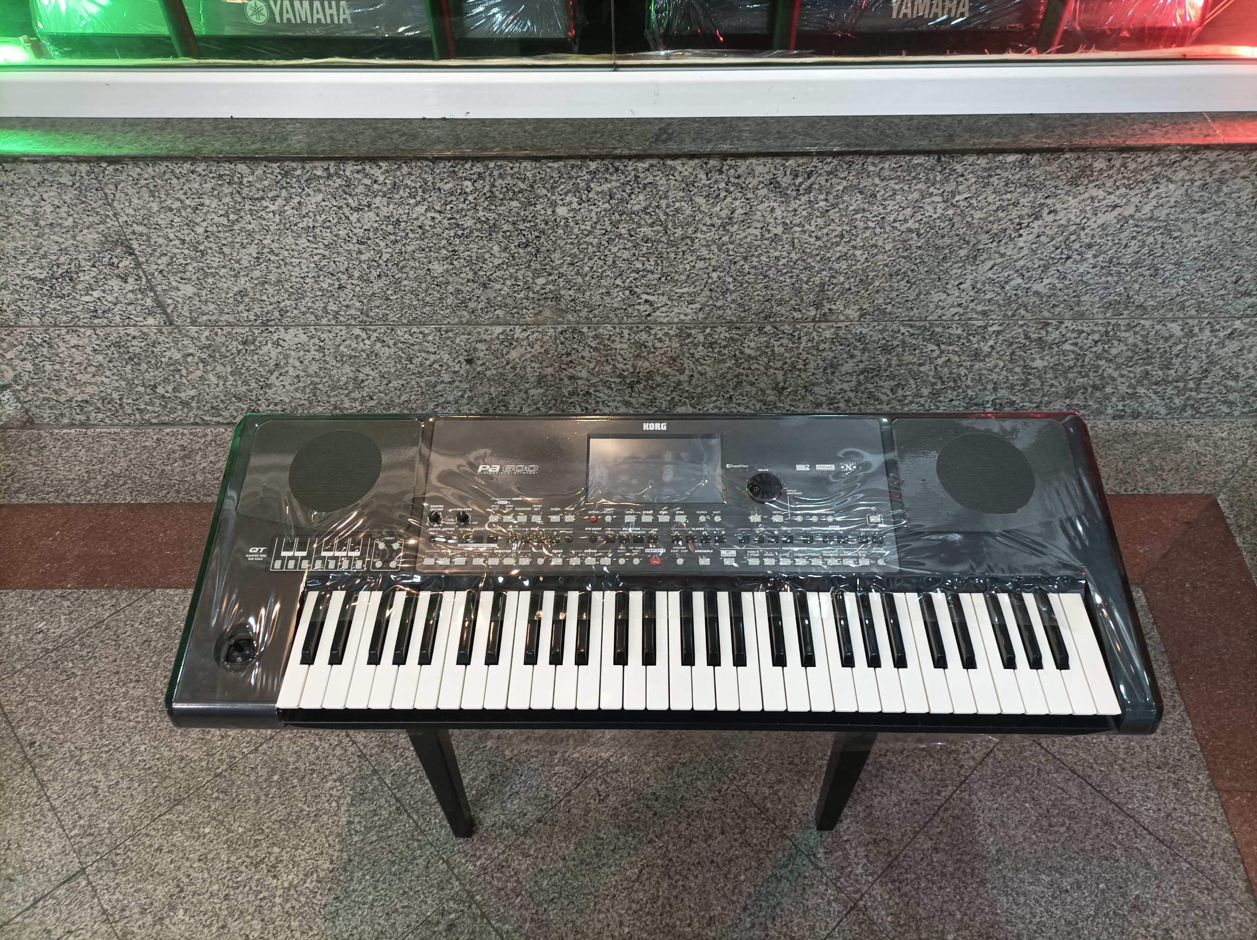 ارگ (کیبورد) PA 600 KORG