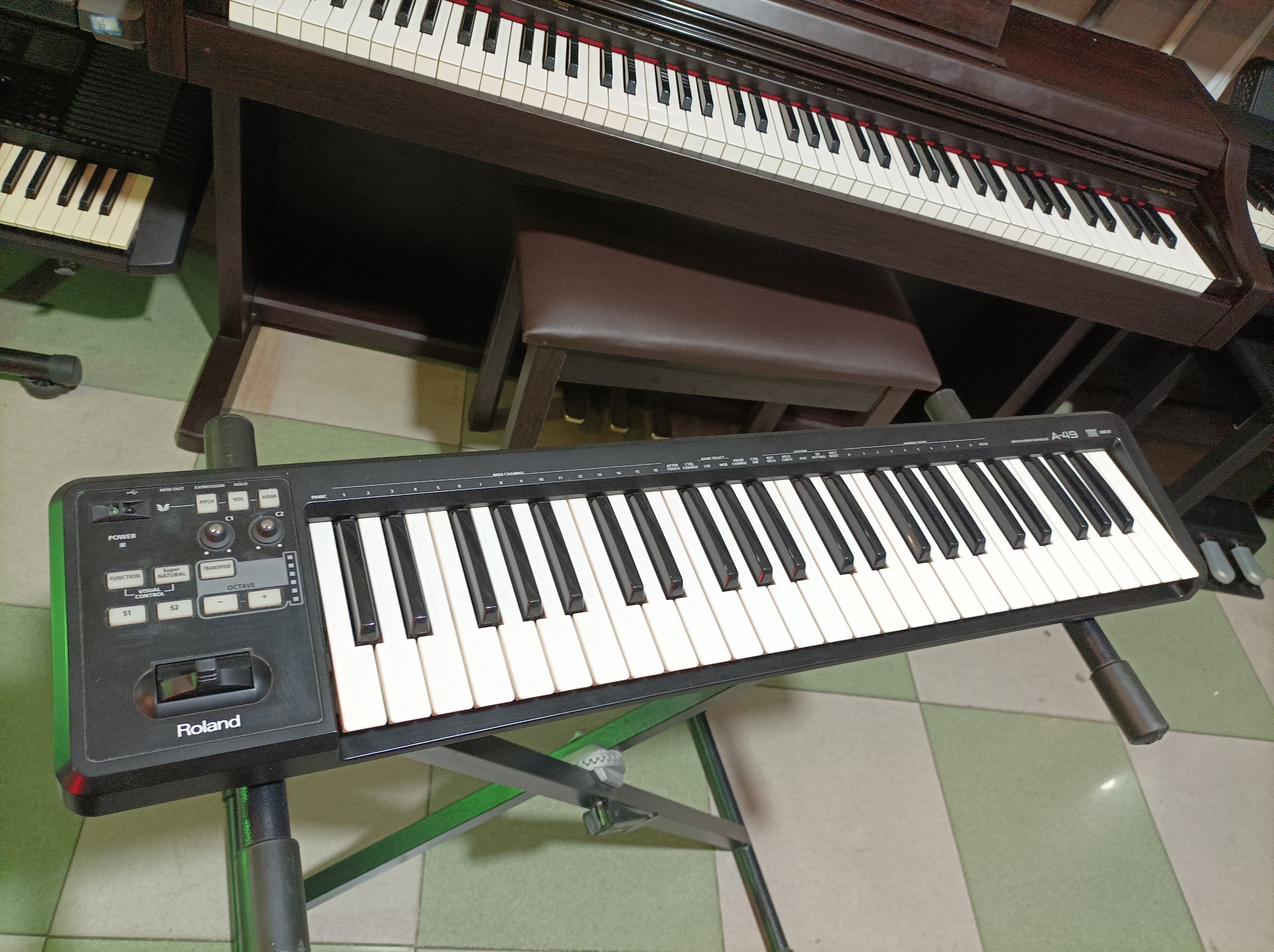 میدی کنترلر رولند  Roland A-49