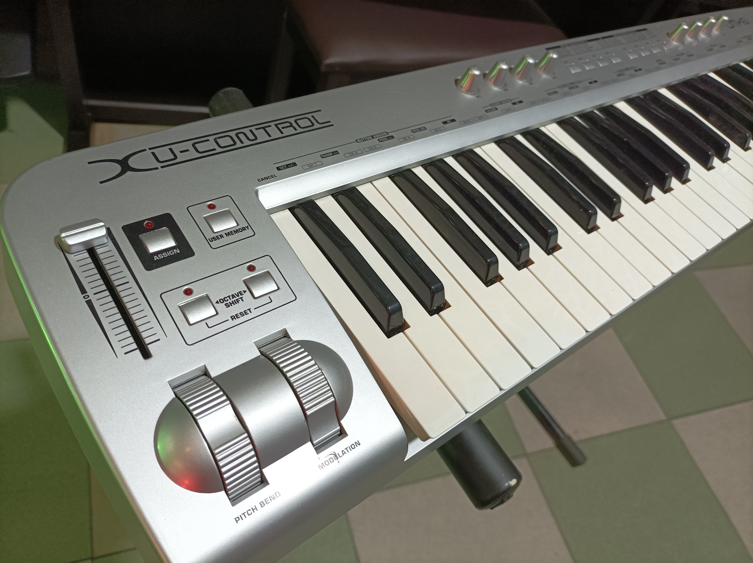 میدی کنترلر Maudio UMX 61