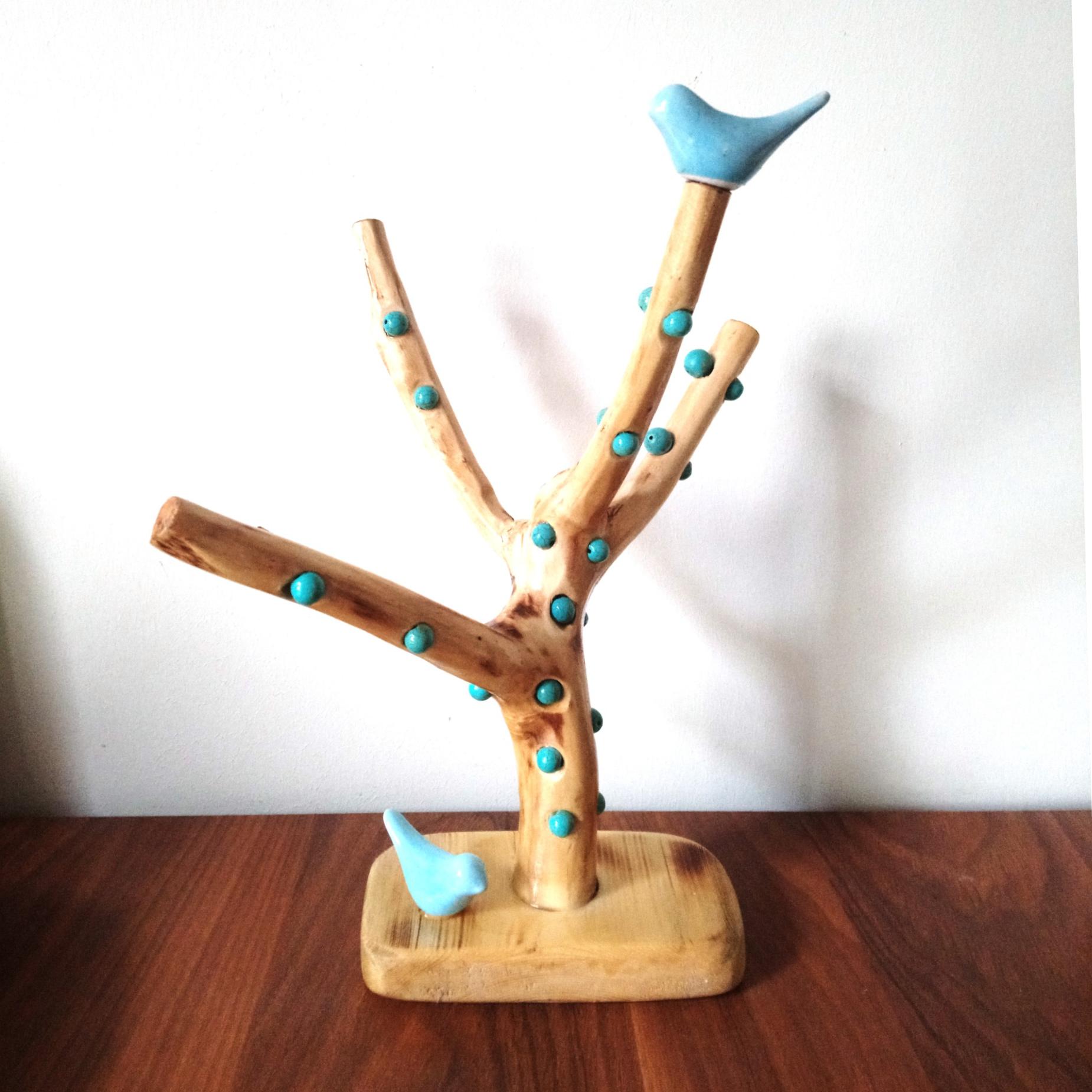 استند چوبی زیورآلات