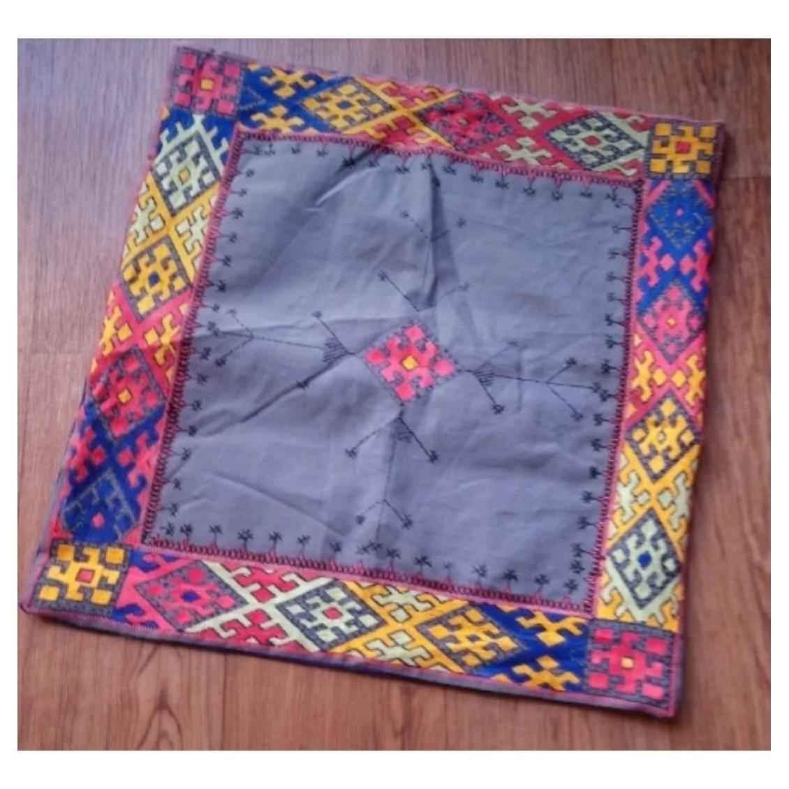 کوسن سوزن دوزی