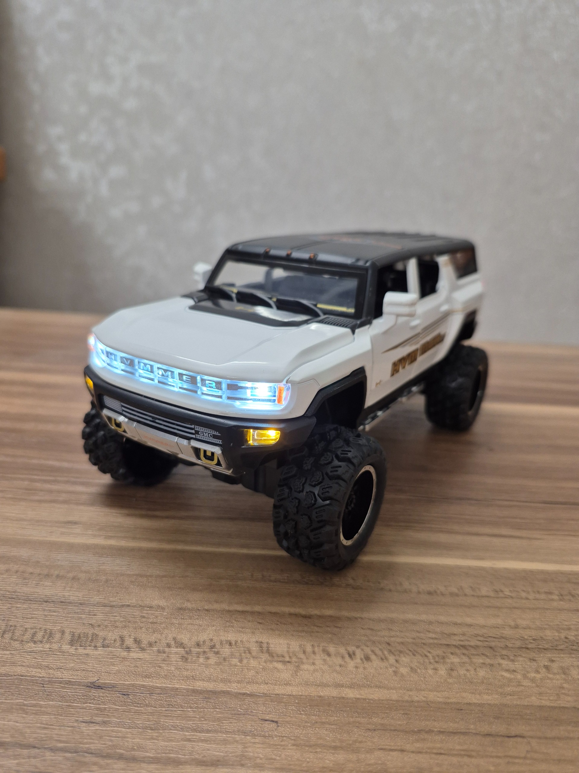 ماکت هامر H2