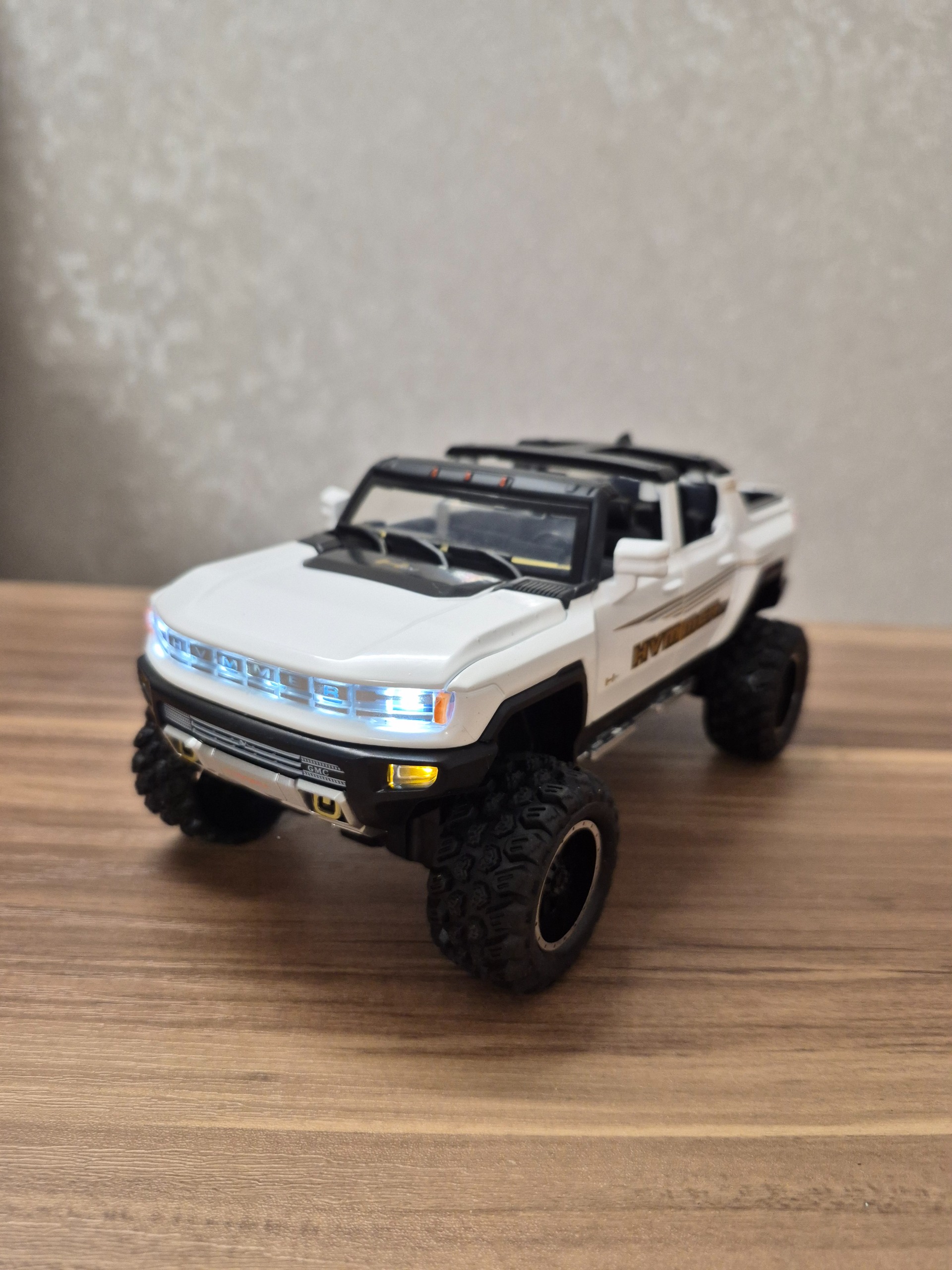 ماکت هامر H2