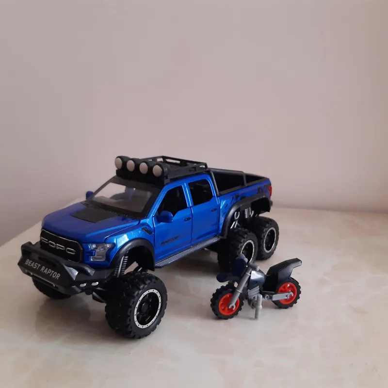 ماکت فورد رپتور