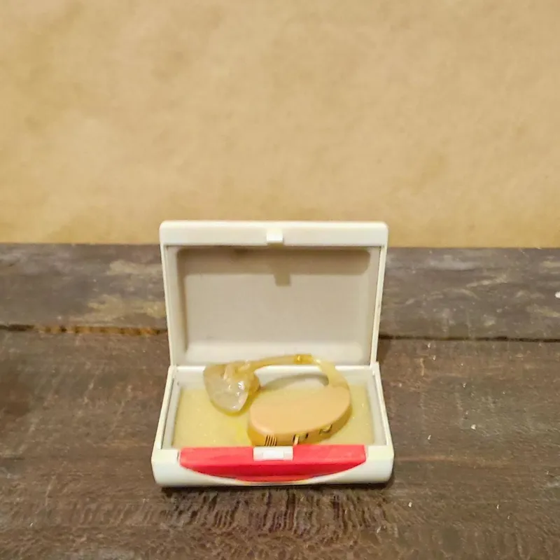 سمعک قدیمی اصلی